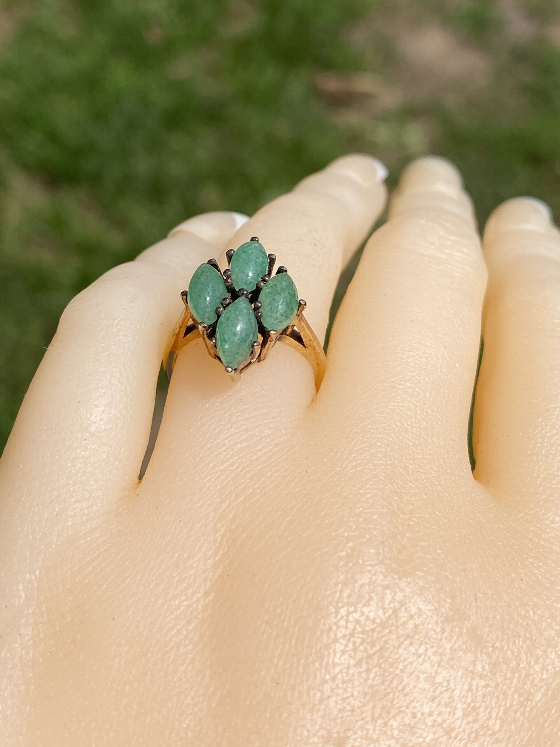 The Green Goddess: Aventurine Quartz Cluster Ring in Yellow Gold - Image 11