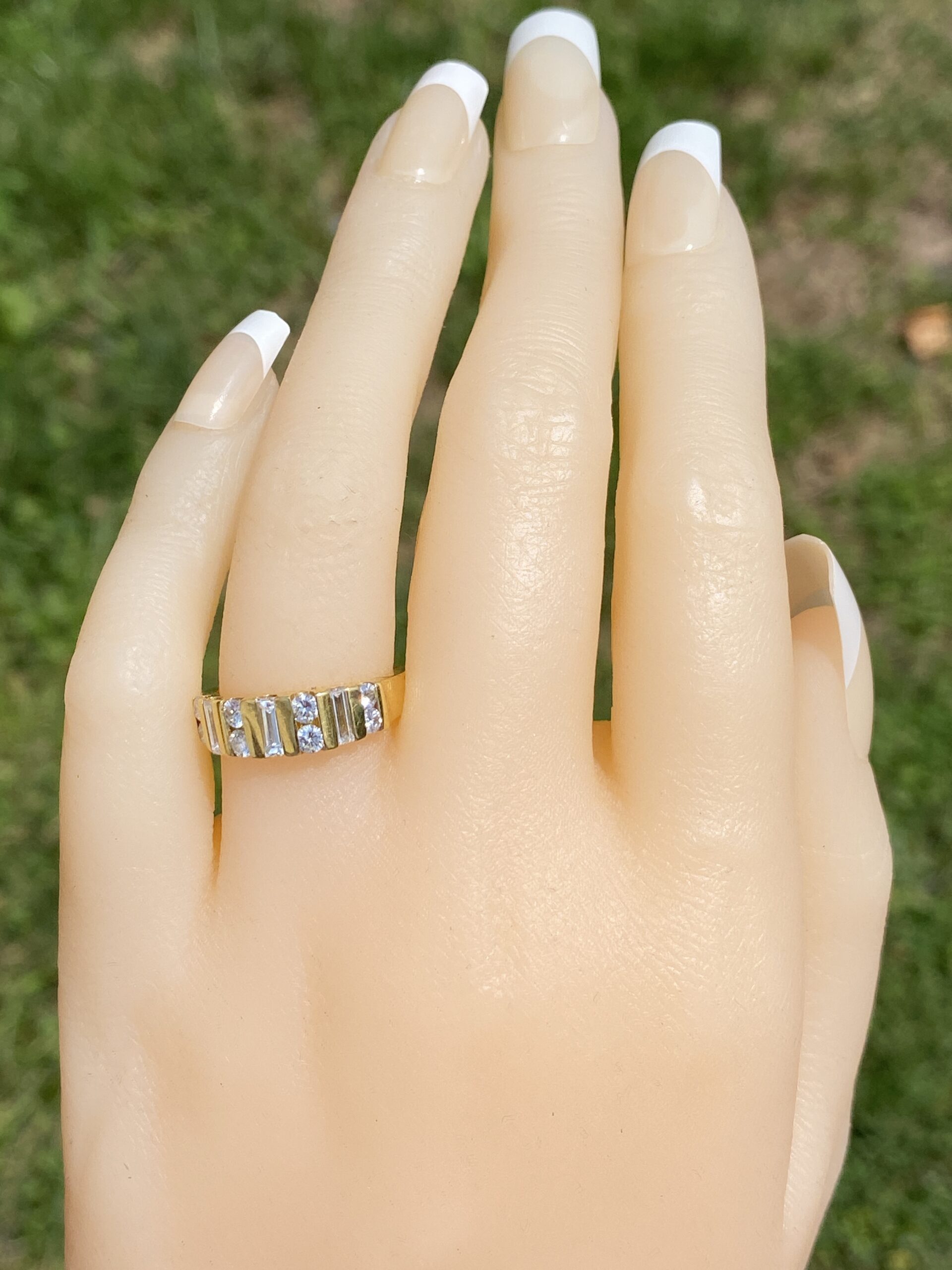 The Skyline Band: Baguette and Natural Diamond Ring in Yellow Gold - Image 8