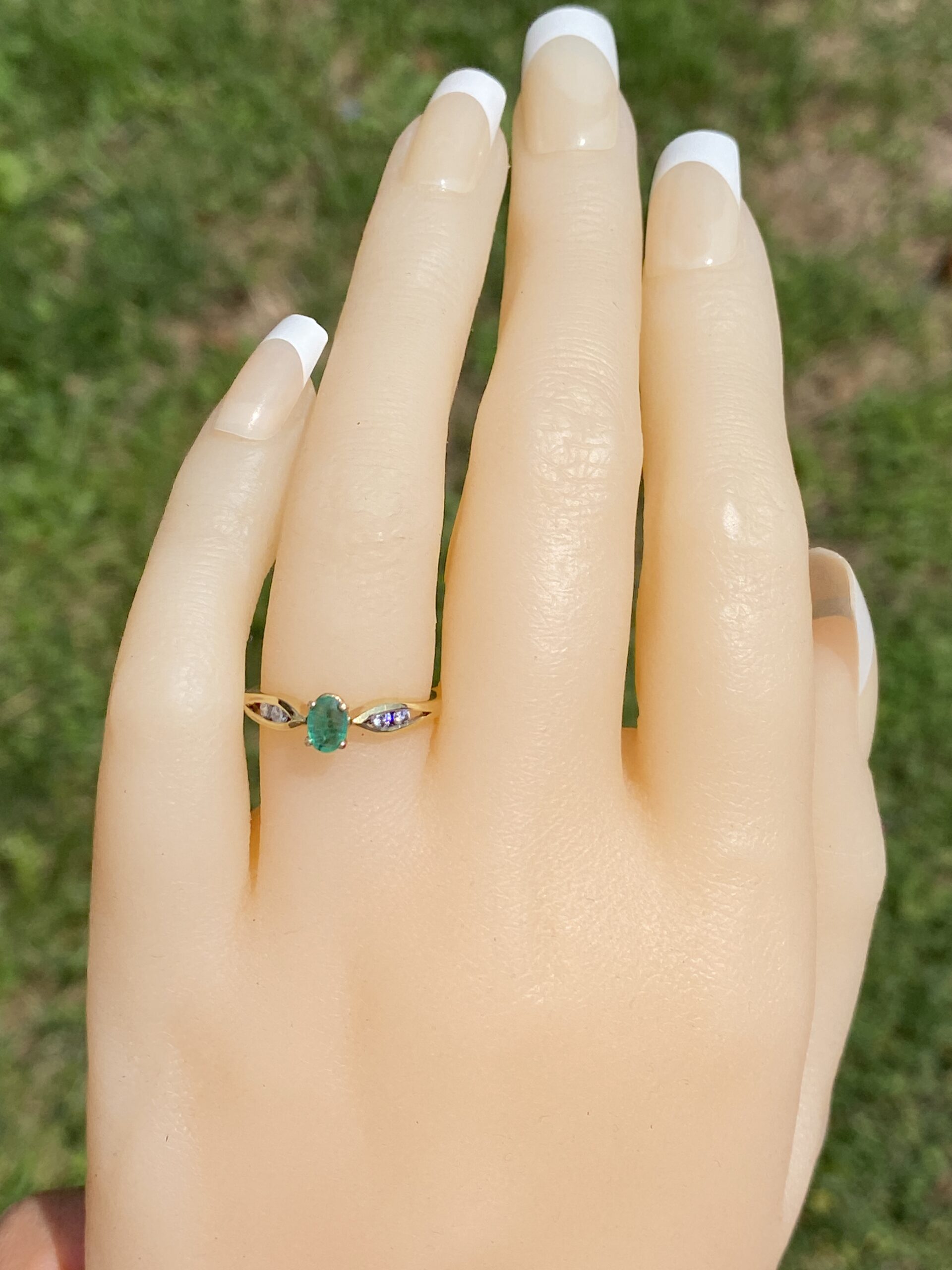 The Emerald Sweep: Emerald and Natural Diamond Ring in Yellow Gold - Image 8
