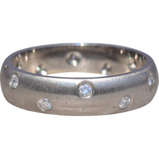 The Starlight Band: Natural Diamond Ring in Platinum