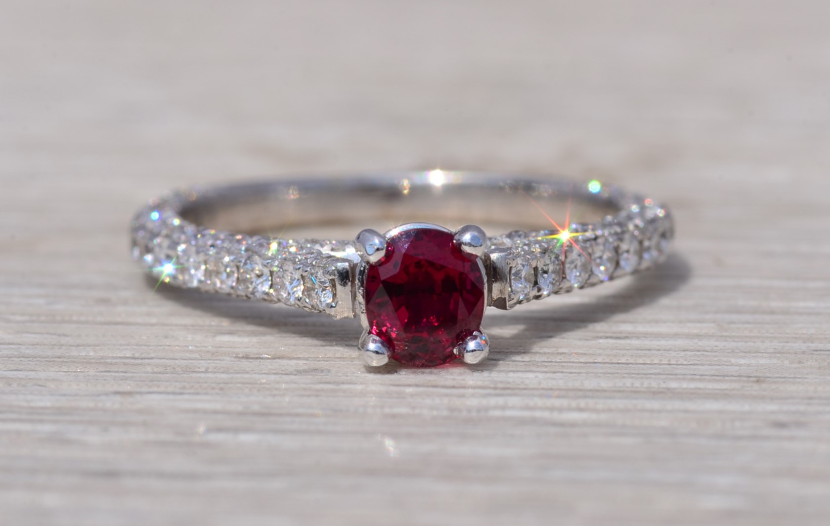 The Crimson Brilliance: Ruby and Natural Diamond Ring in White Gold - Image 7