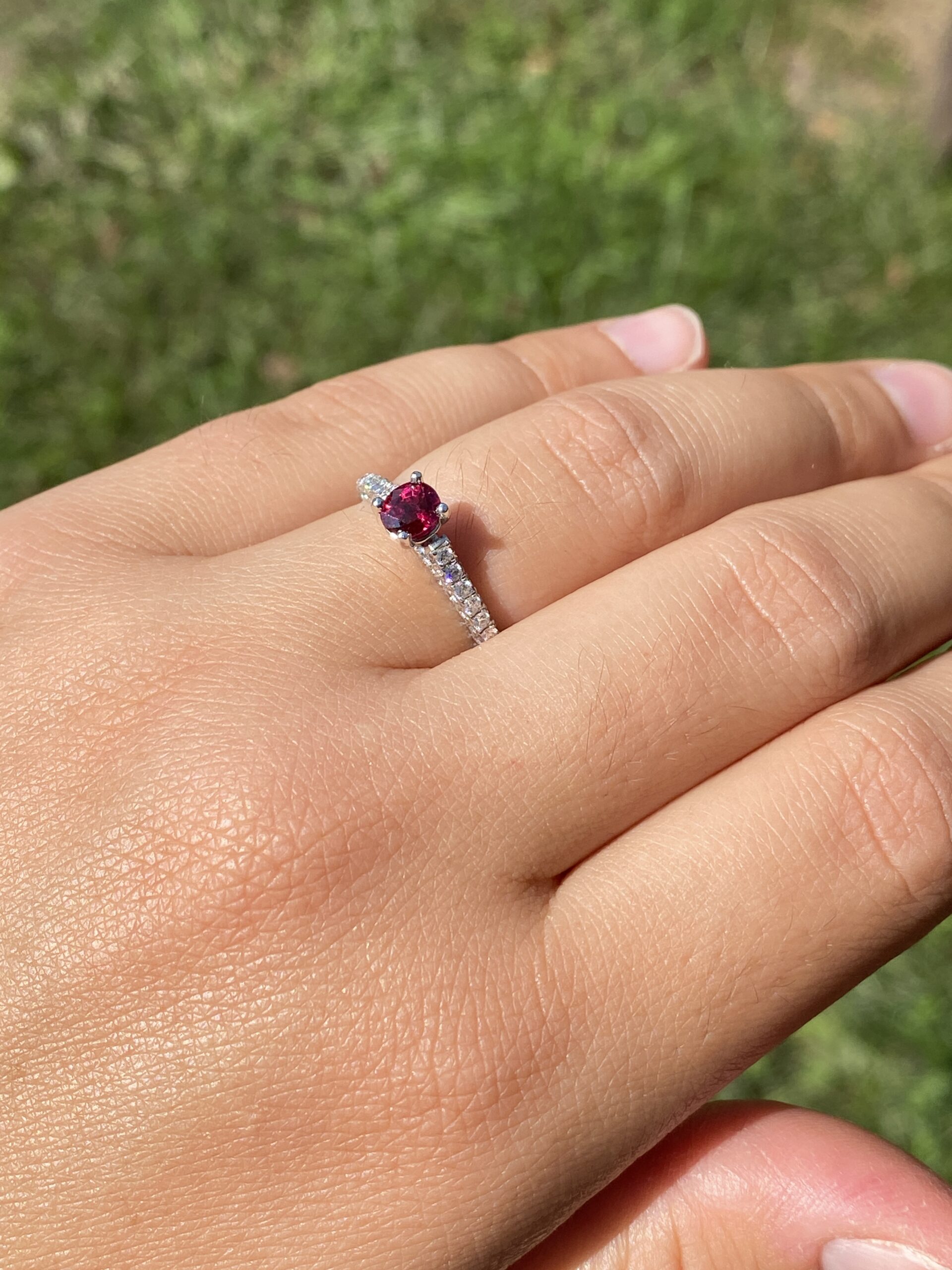 The Crimson Brilliance: Ruby and Natural Diamond Ring in White Gold - Image 9