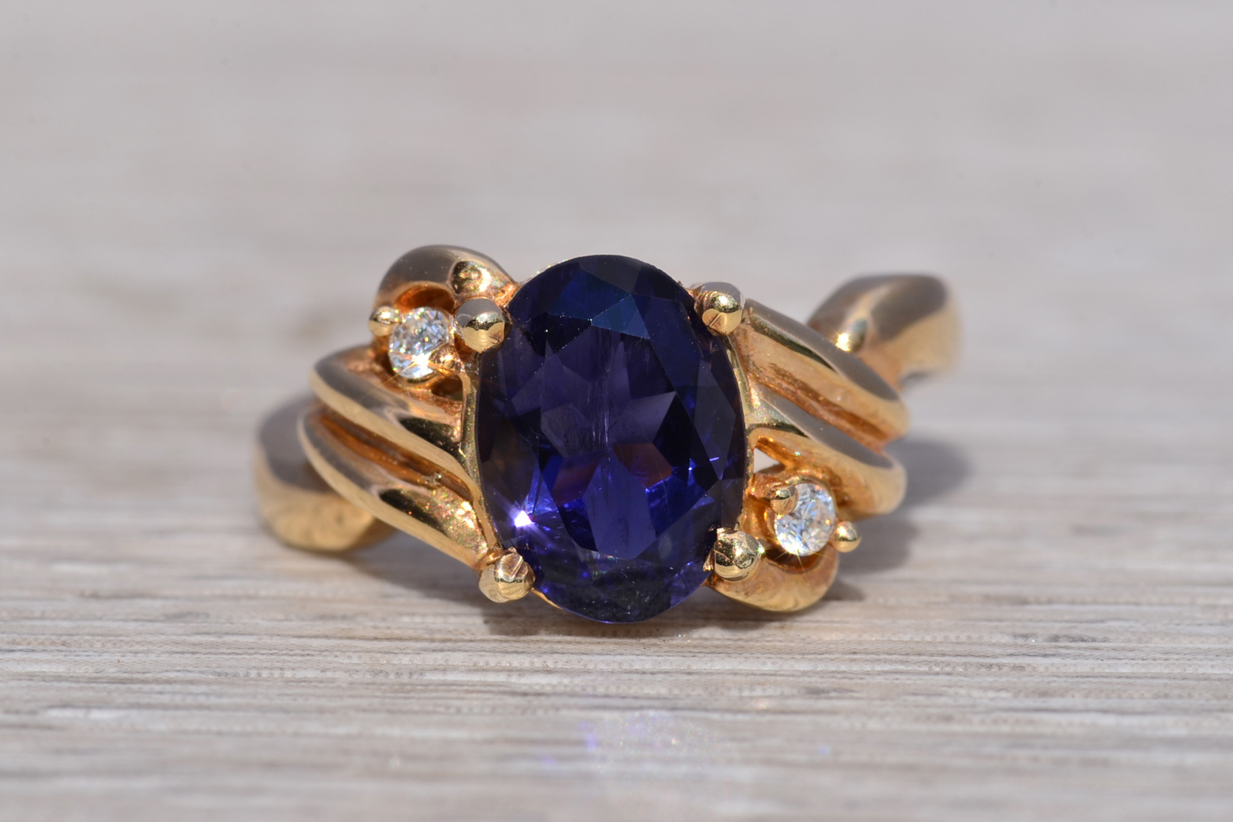 The Midnight Current: Iolite and Natural Diamond Ring in Yellow Gold - Image 2