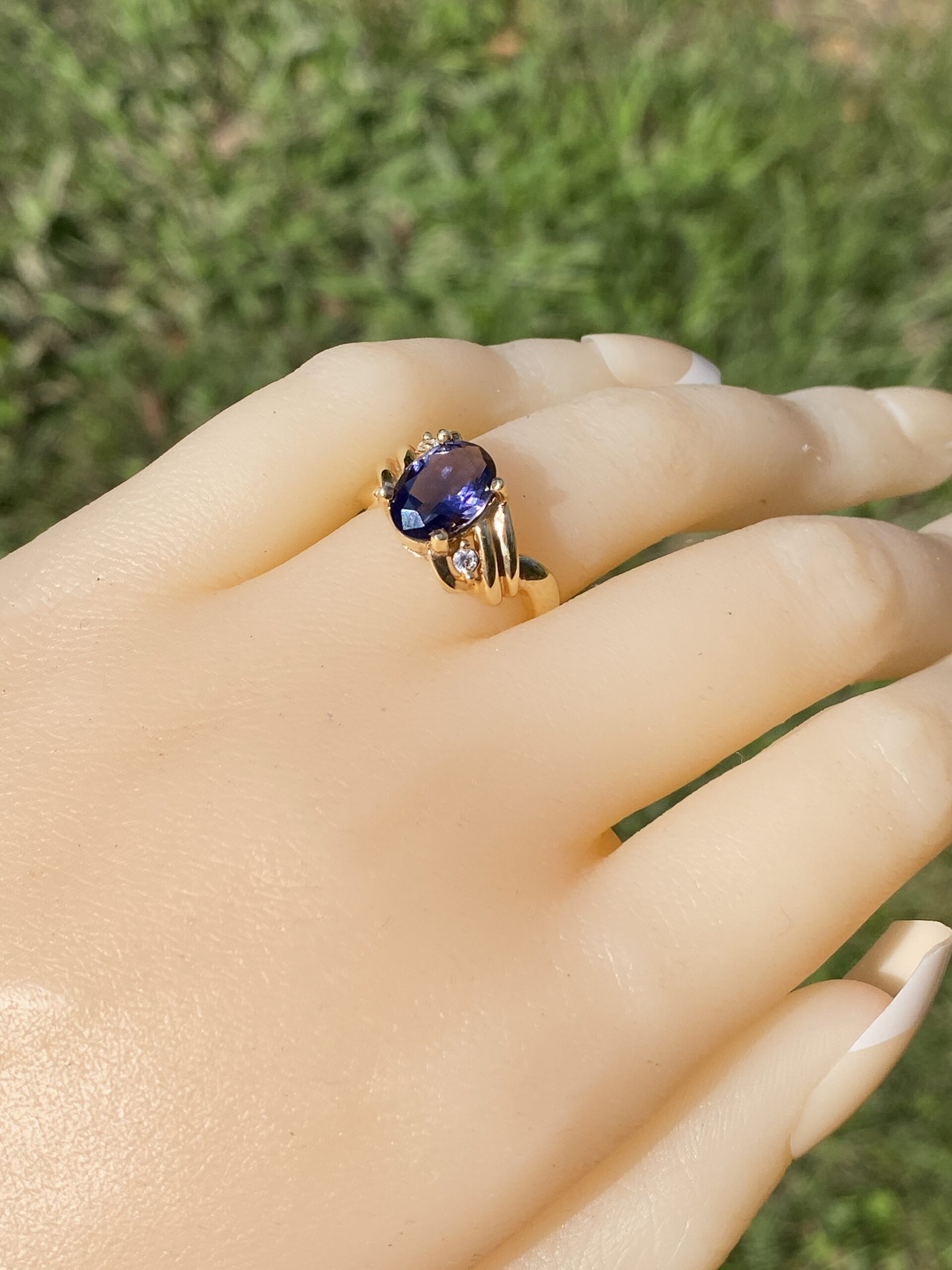 The Midnight Current: Iolite and Natural Diamond Ring in Yellow Gold - Image 9