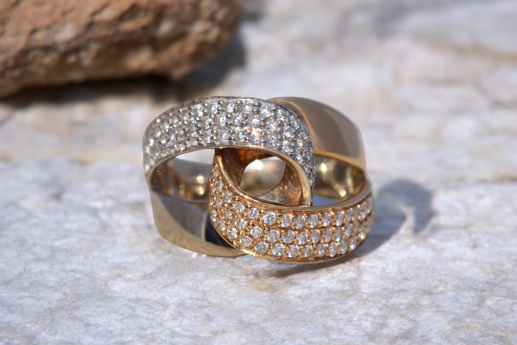 The Entwined Brilliance: Natural Diamond Ring in Two-Tone Gold - Image 11
