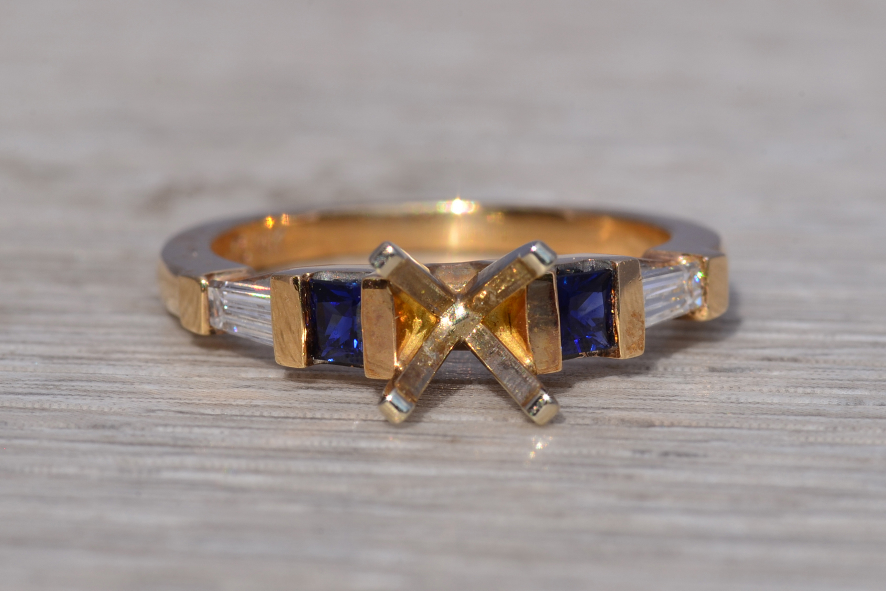 The Sapphire Taper: Sapphire and Diamond Ring Mounting in Yellow Gold - Image 2