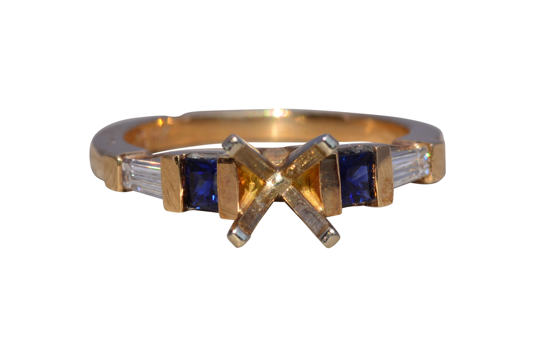 The Sapphire Taper: Sapphire and Diamond Ring Mounting in Yellow Gold