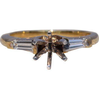 The Classic Taper: Diamond Ring Mounting in Yellow Gold