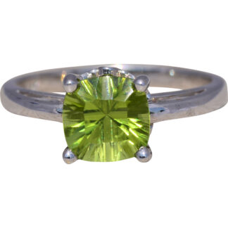 The Verdant Glow: Peridot Ring in White Gold