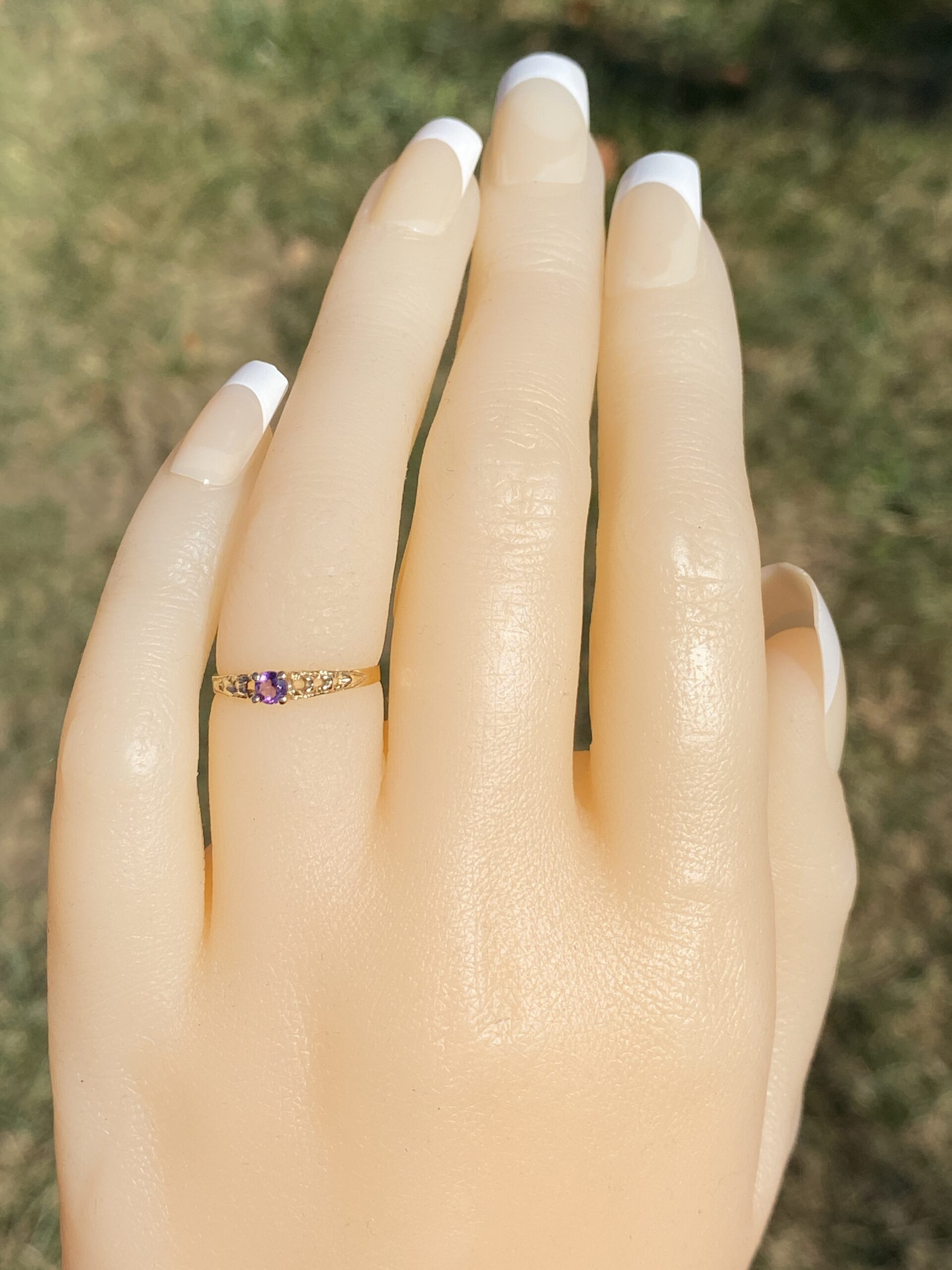The Petite Violet: Amethyst Ring in Yellow Gold - Image 9