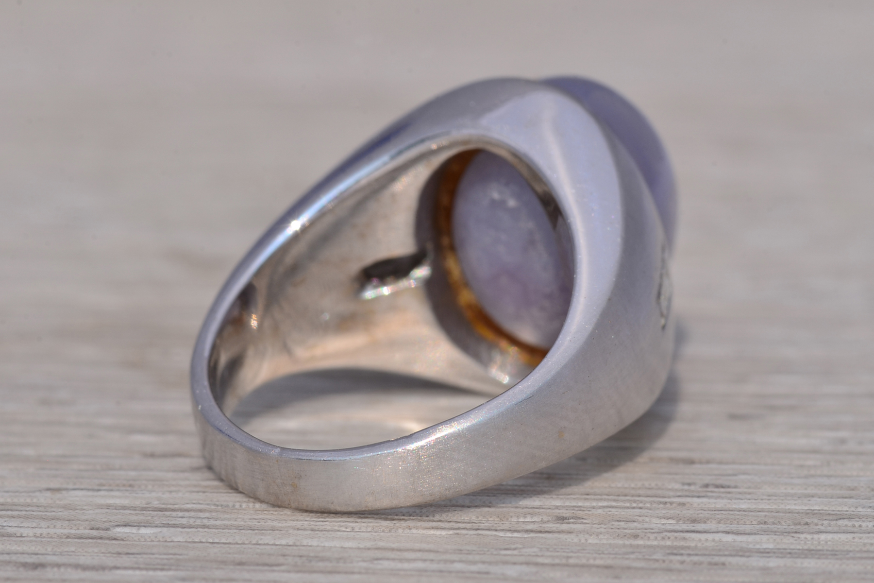 The Celestial Glow: Star Sapphire and Diamond Ring in White Gold - Image 5