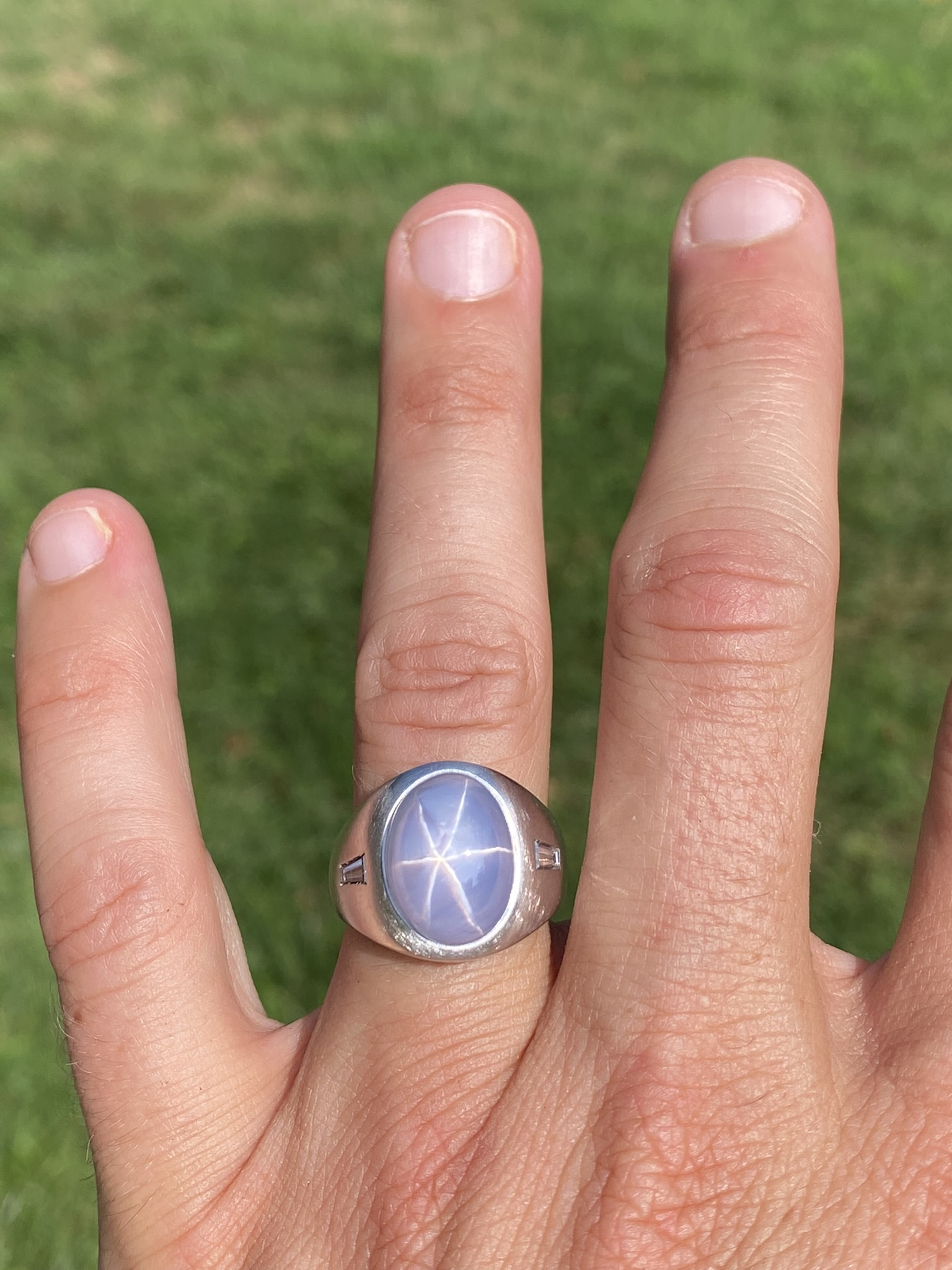 The Celestial Glow: Star Sapphire and Diamond Ring in White Gold - Image 10