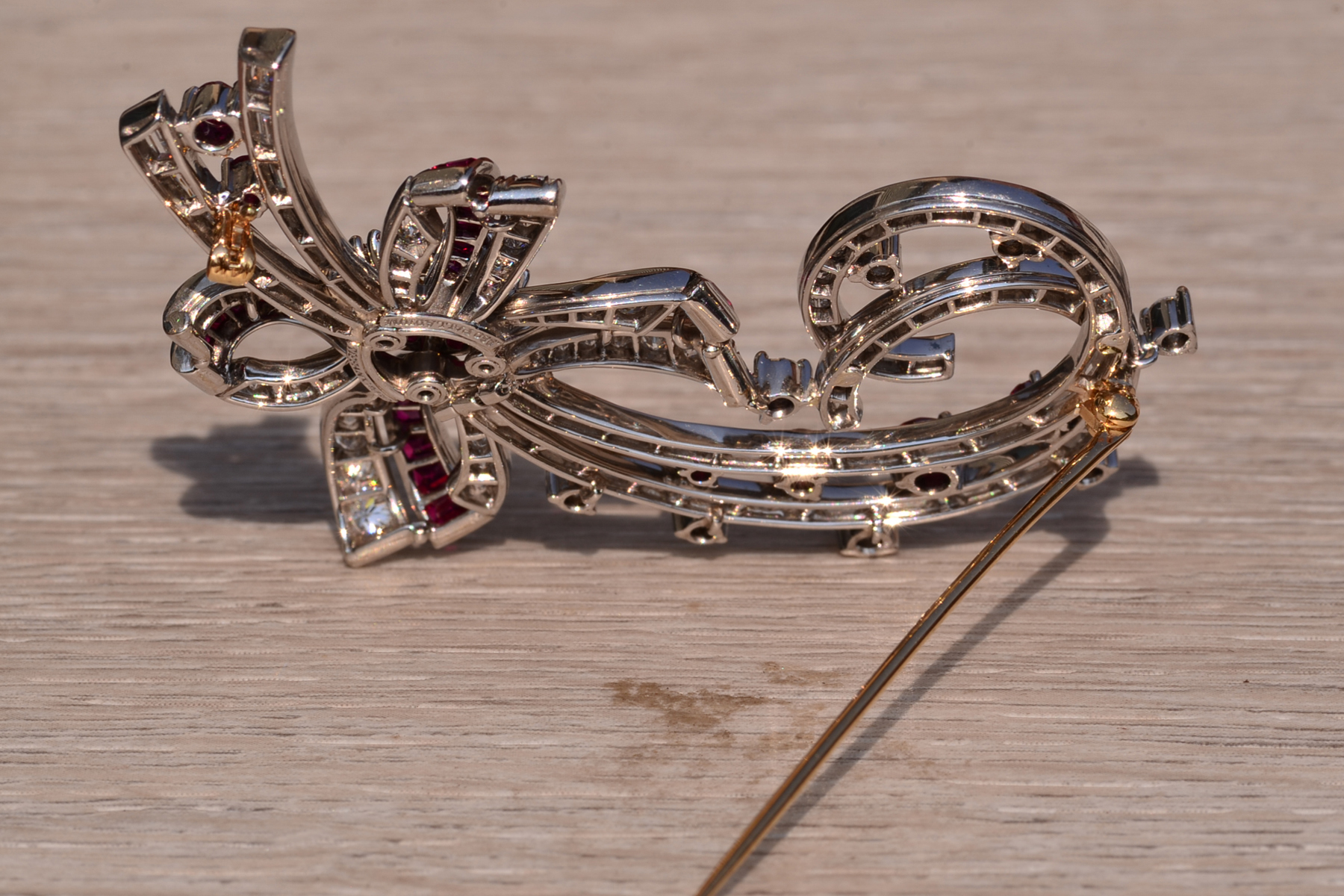 SOLD - The Val-Belair: Outstanding Tiffany and Company Natural Ruby and Diamond Brooch - Image 4