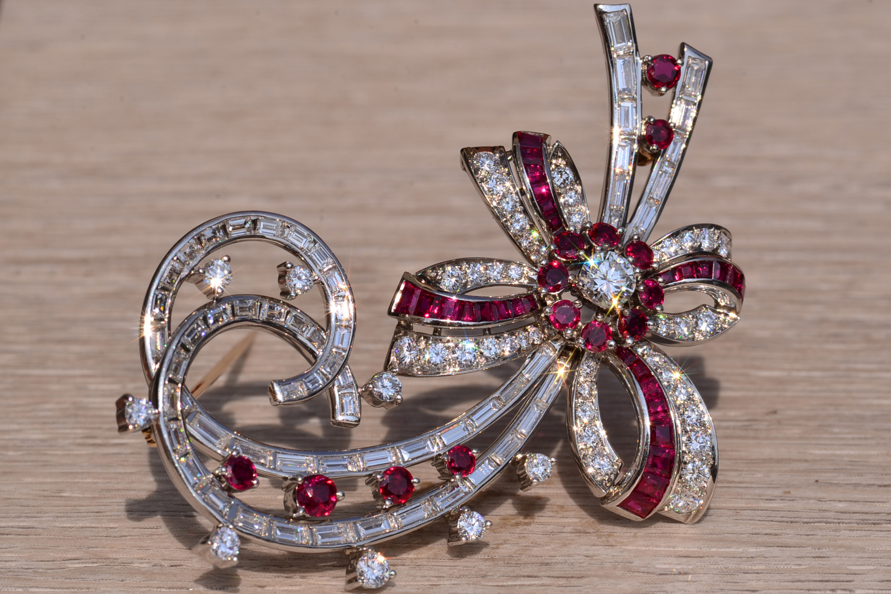 SOLD - The Val-Belair: Outstanding Tiffany and Company Natural Ruby and Diamond Brooch - Image 5