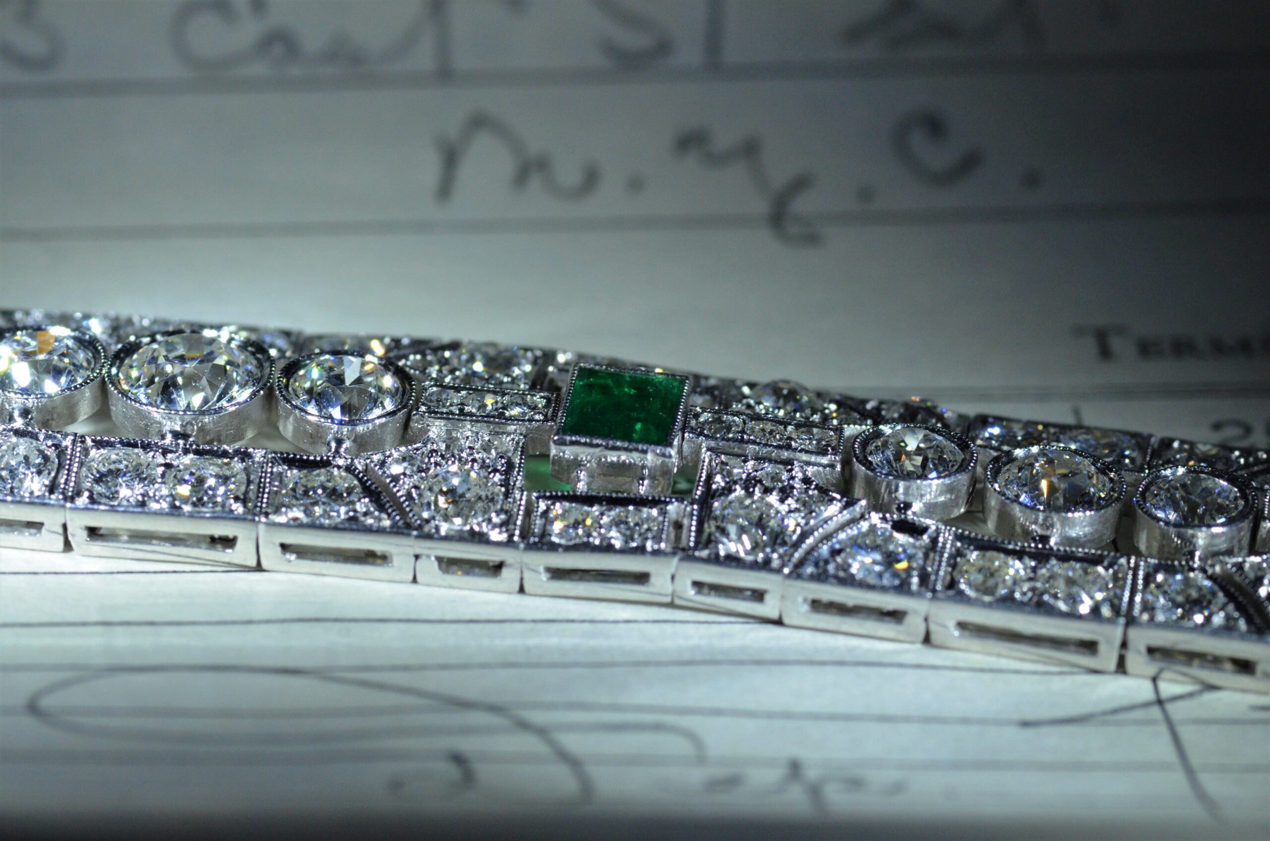 The Daphne: Platinum Art Deco Emerald and Diamonds Bracelet with Colombian Emeralds - Image 6