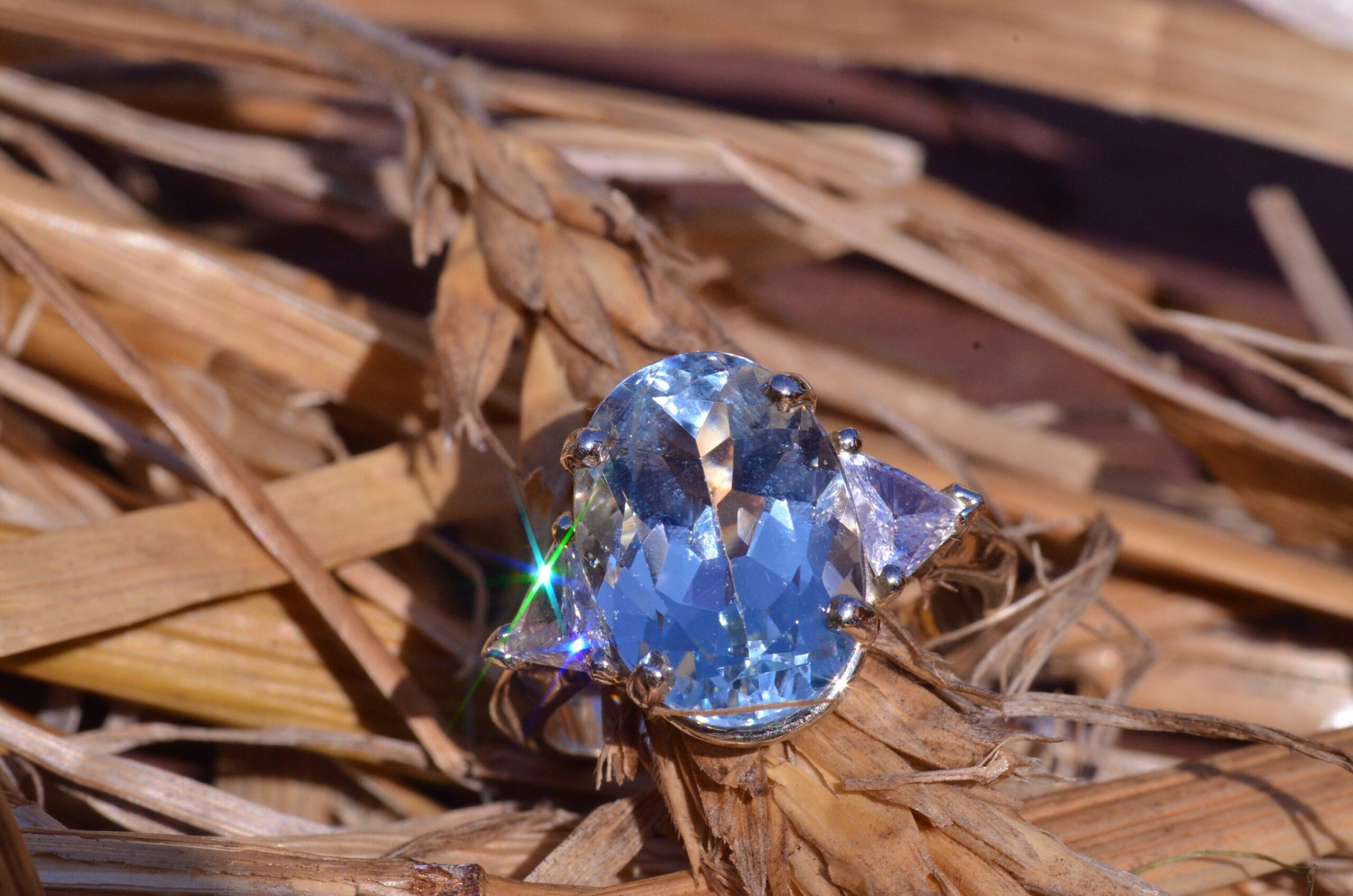 The Aubree: Lovely Aquamarine Ring set with Diamonds - Image 5