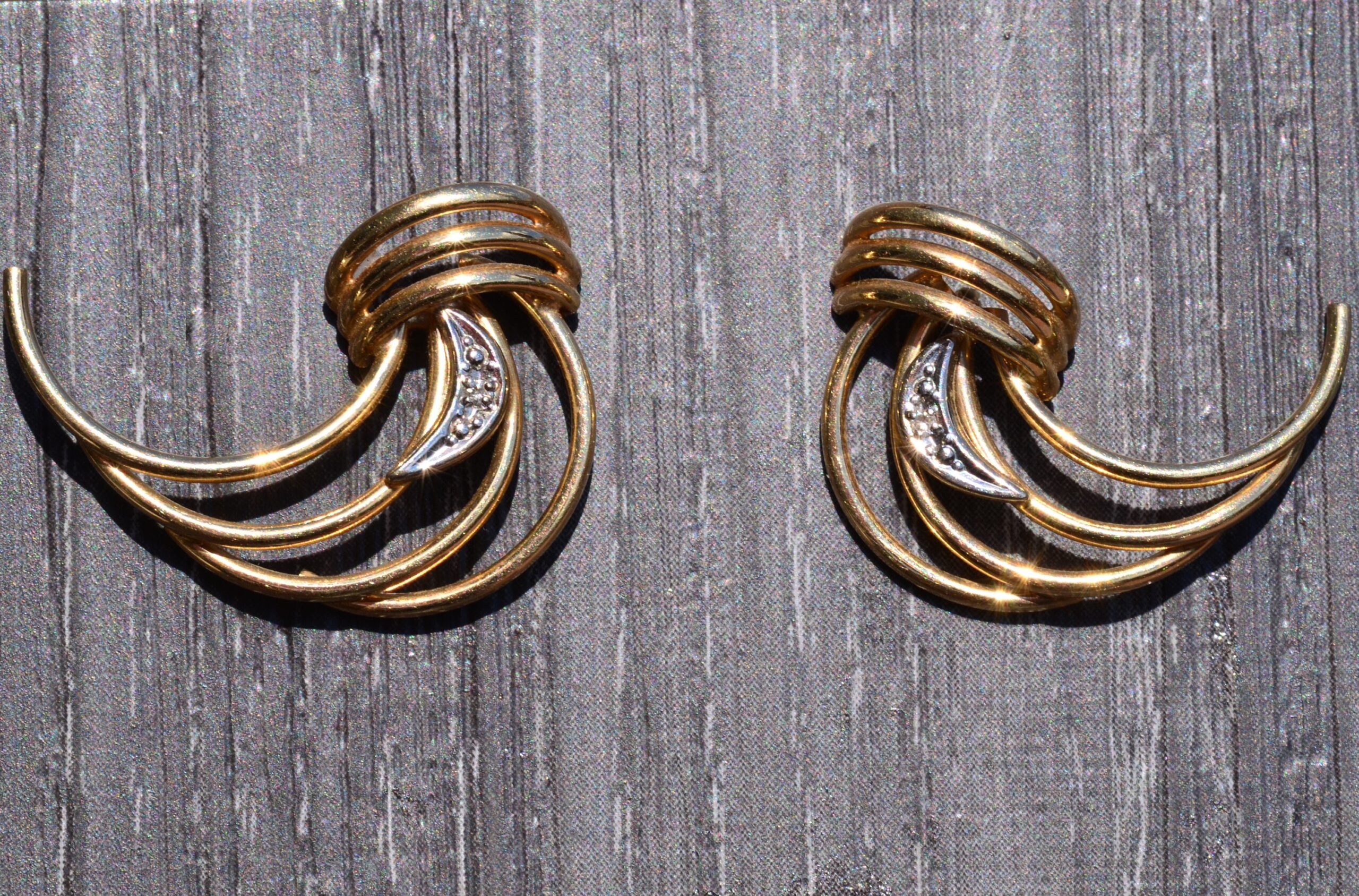 The Tracey: Ladies Vintage Modernist Earrings set With Diamonds in 14 Karat Yellow Gold - Image 2