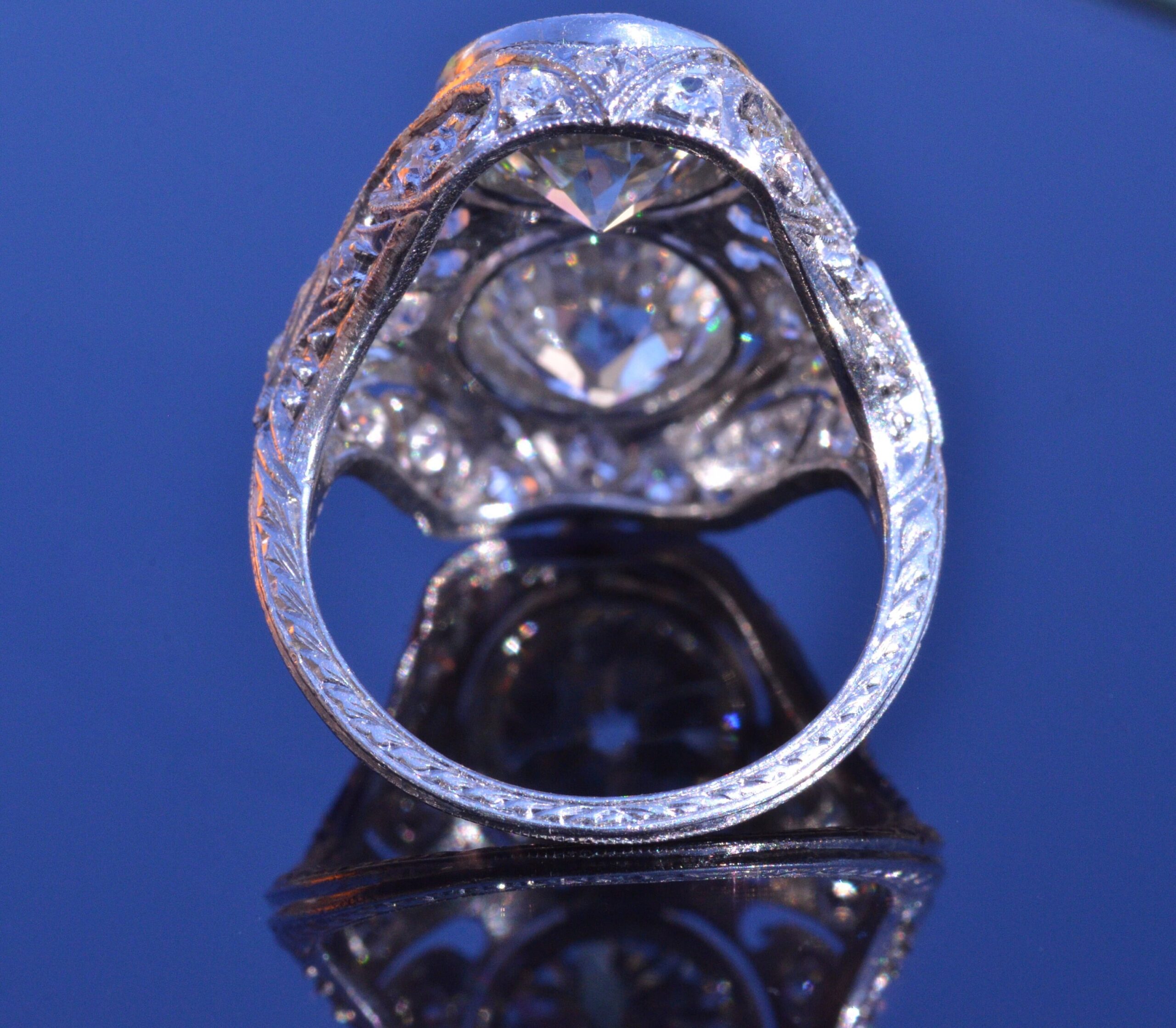 The L'amour: Absolutely Outstanding Antique Two Diamond Filigree Ring Platinum - Image 3