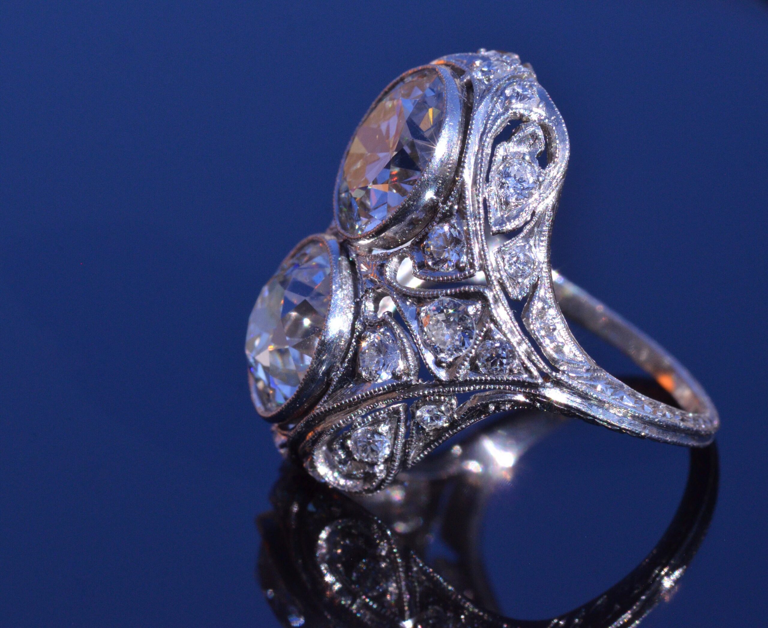 The L'amour: Absolutely Outstanding Antique Two Diamond Filigree Ring Platinum - Image 5