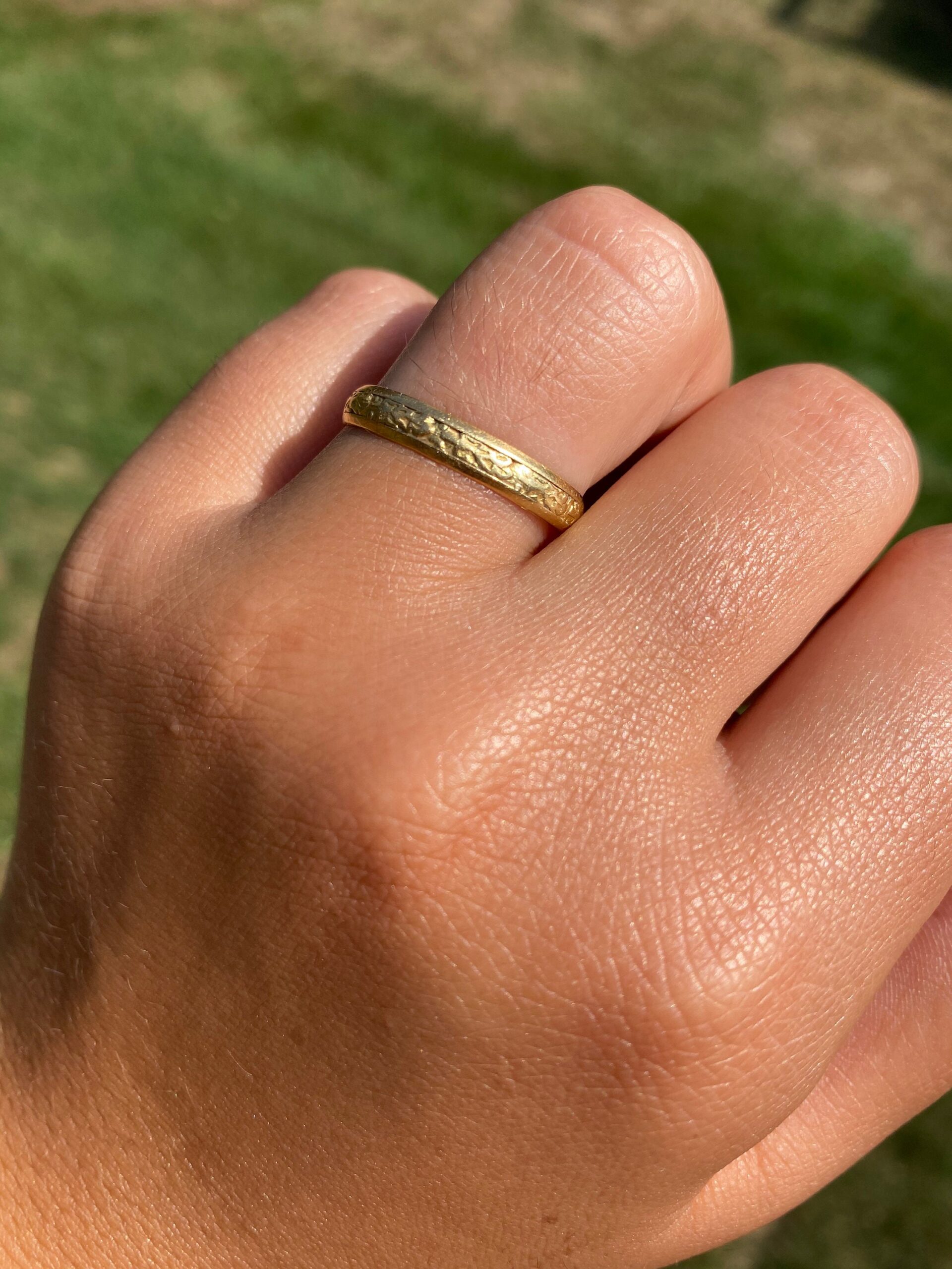 The Ash Lane: Yellow Gold Floral Motif Eternity Band - Image 6
