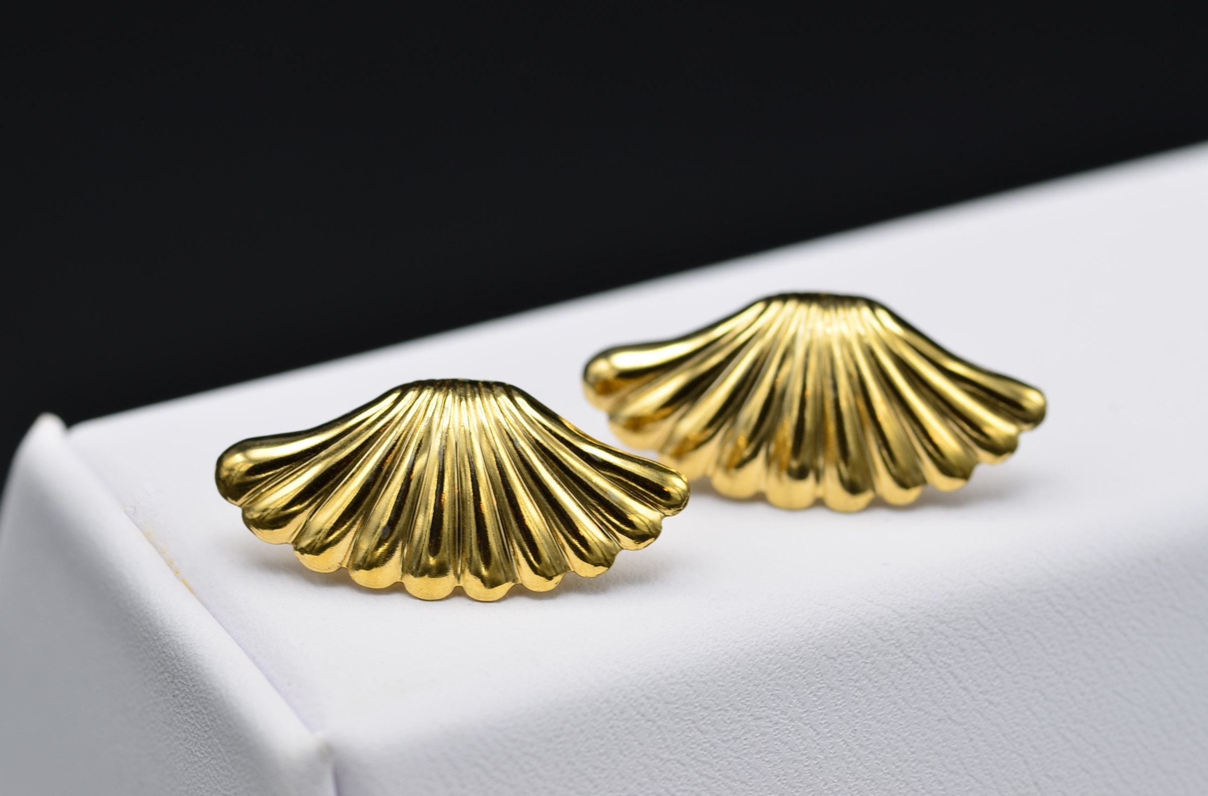 SOLD - The Pickford: Vintage Yellow Gold Filled Fan Earrings