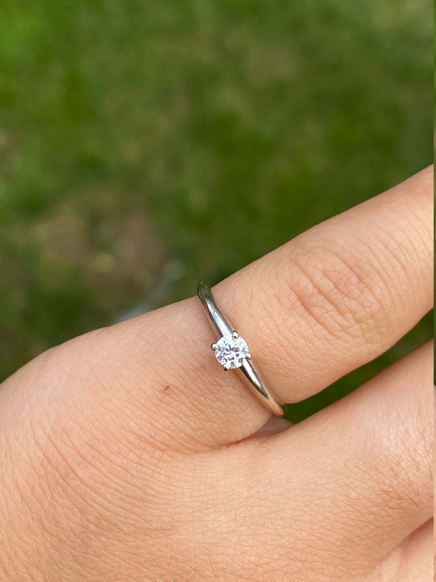 The Morro: Vintage White Gold Solitaire Diamond Engagement Ring - Image 8