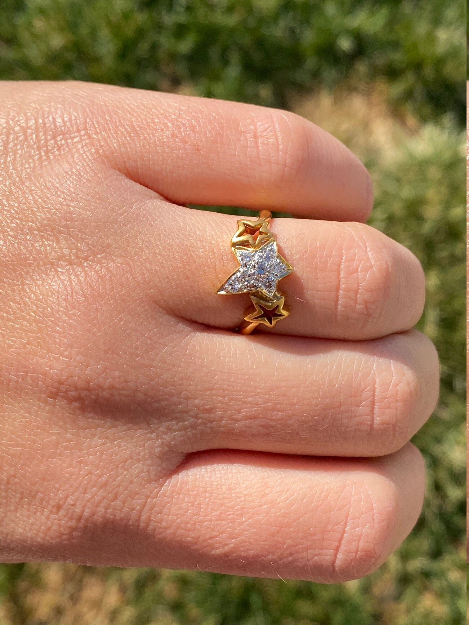 SOLD - The Helia: Ladies 18K Contemporary Shooting Star Ring set with Diamonds - Image 8