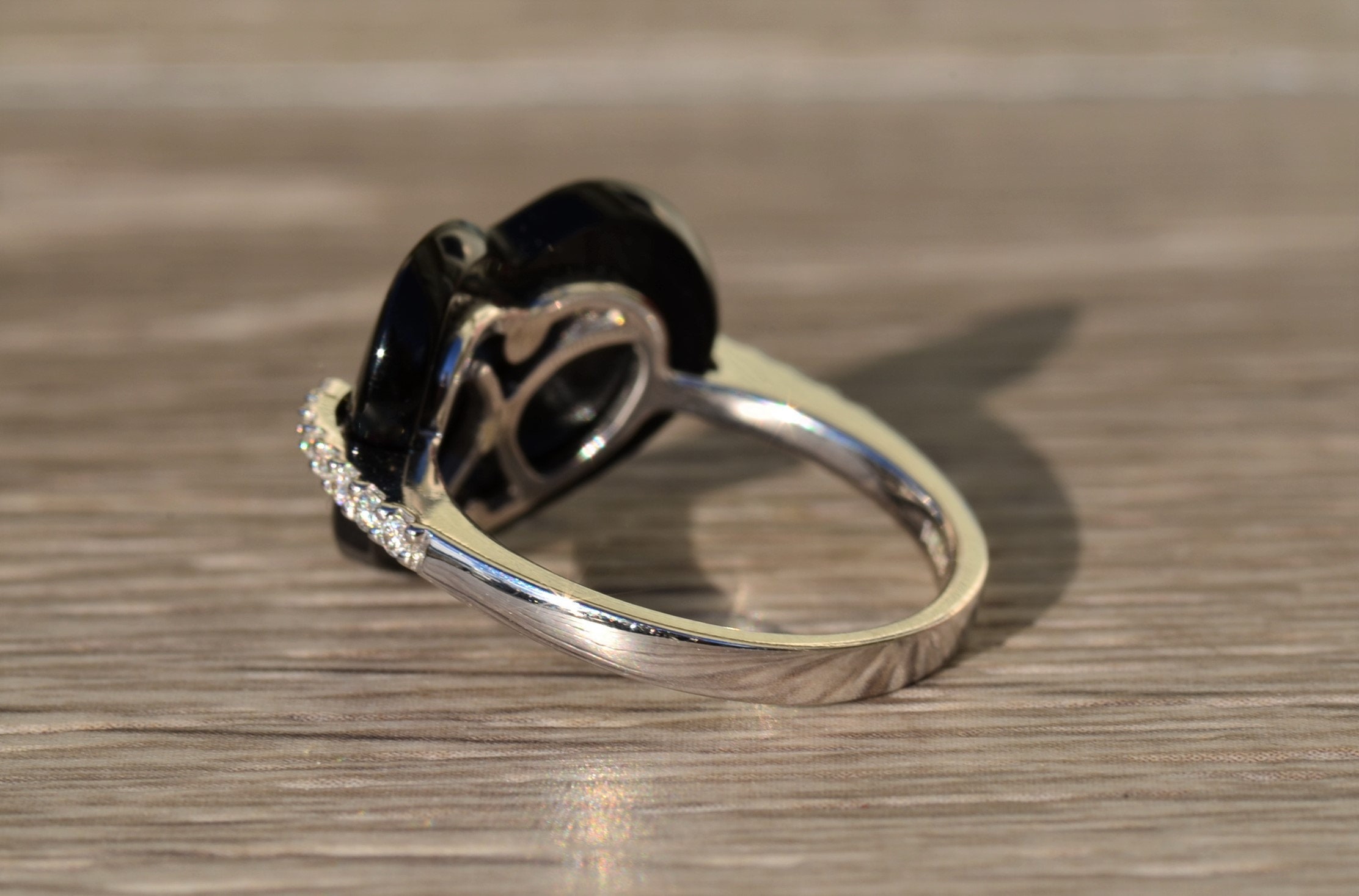The Branka: Ladies Contemporary Curved Onyx Heart and Diamond Ring - Image 3