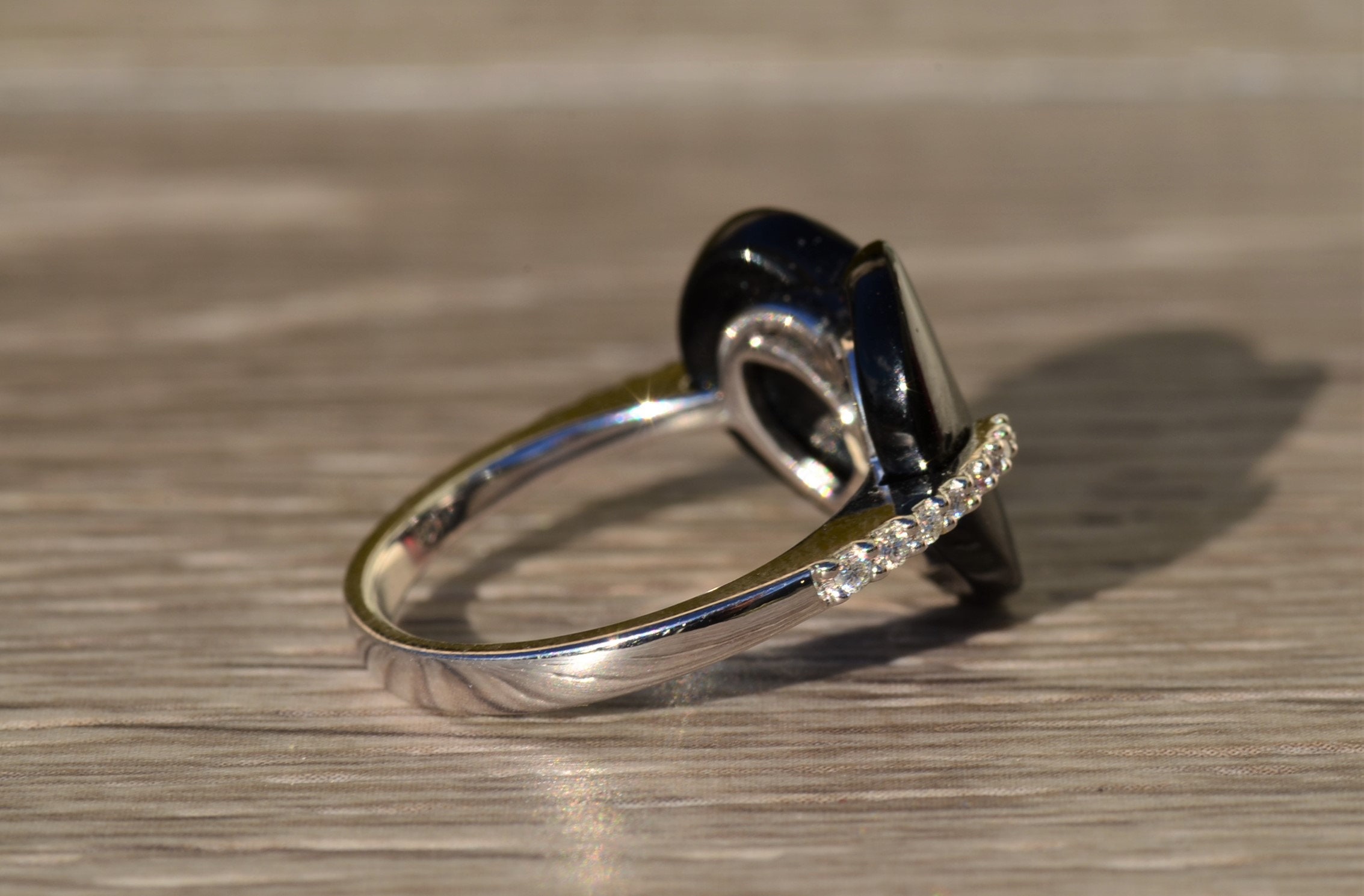 The Branka: Ladies Contemporary Curved Onyx Heart and Diamond Ring - Image 5