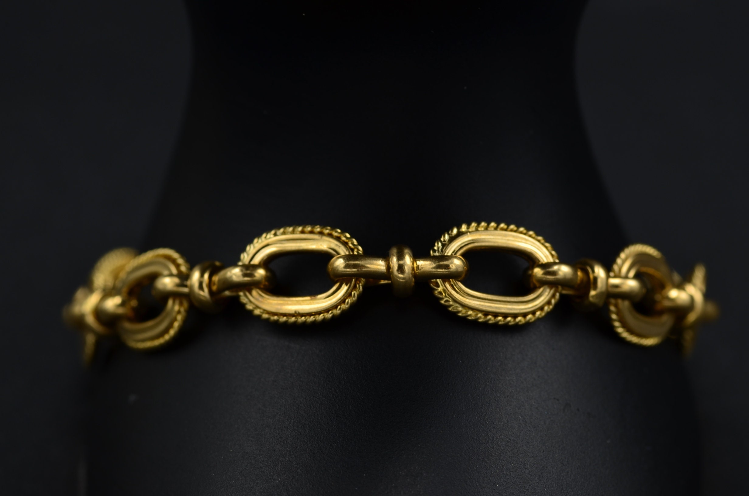 SOLD - The Gratia: 14K Yellow Gold Chain Link Bracelet - Image 5