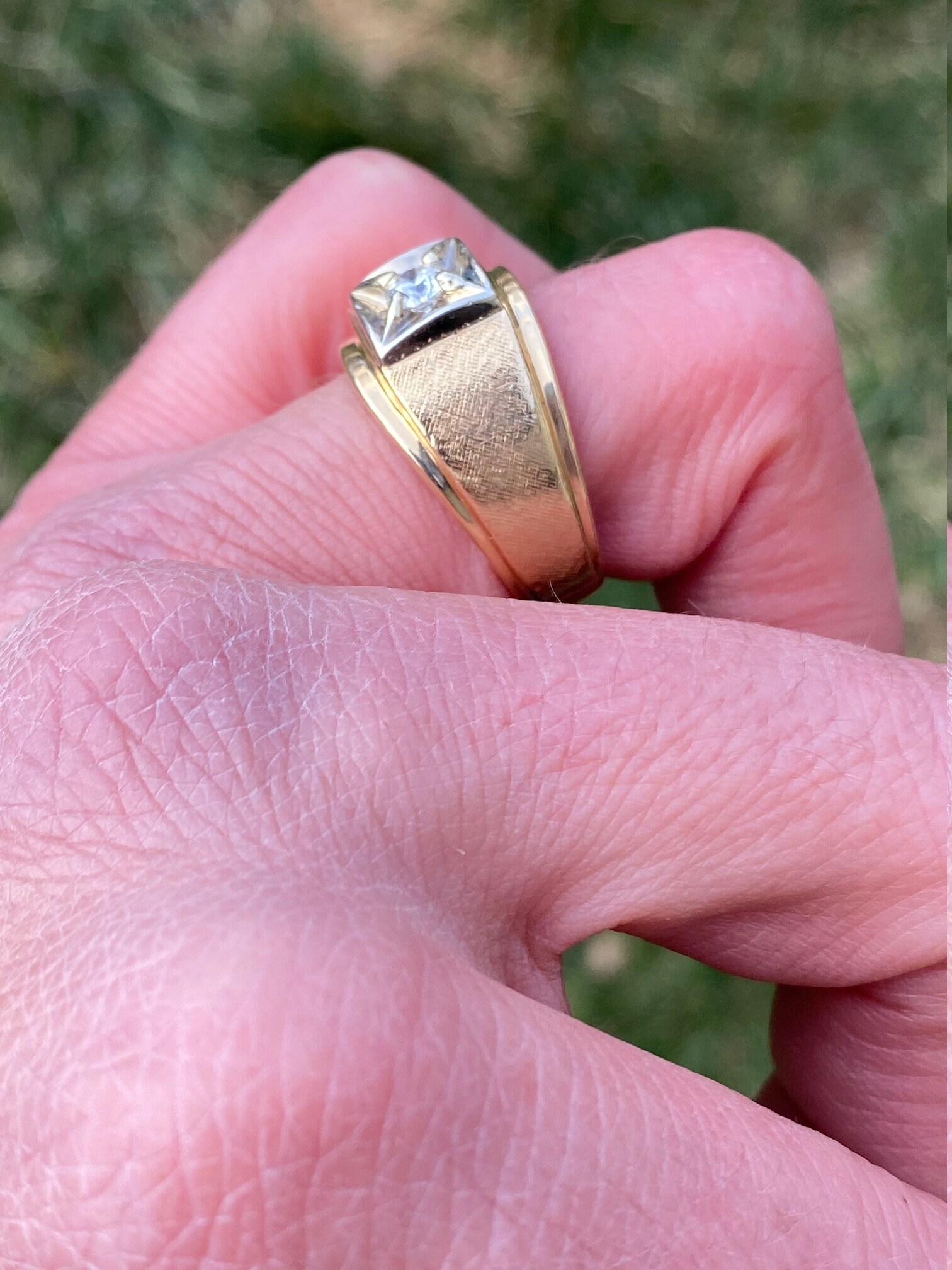 SOLD - The Hadria: Gentleman's Vintage Diamond Ring in 14K Yellow Gold - Image 7
