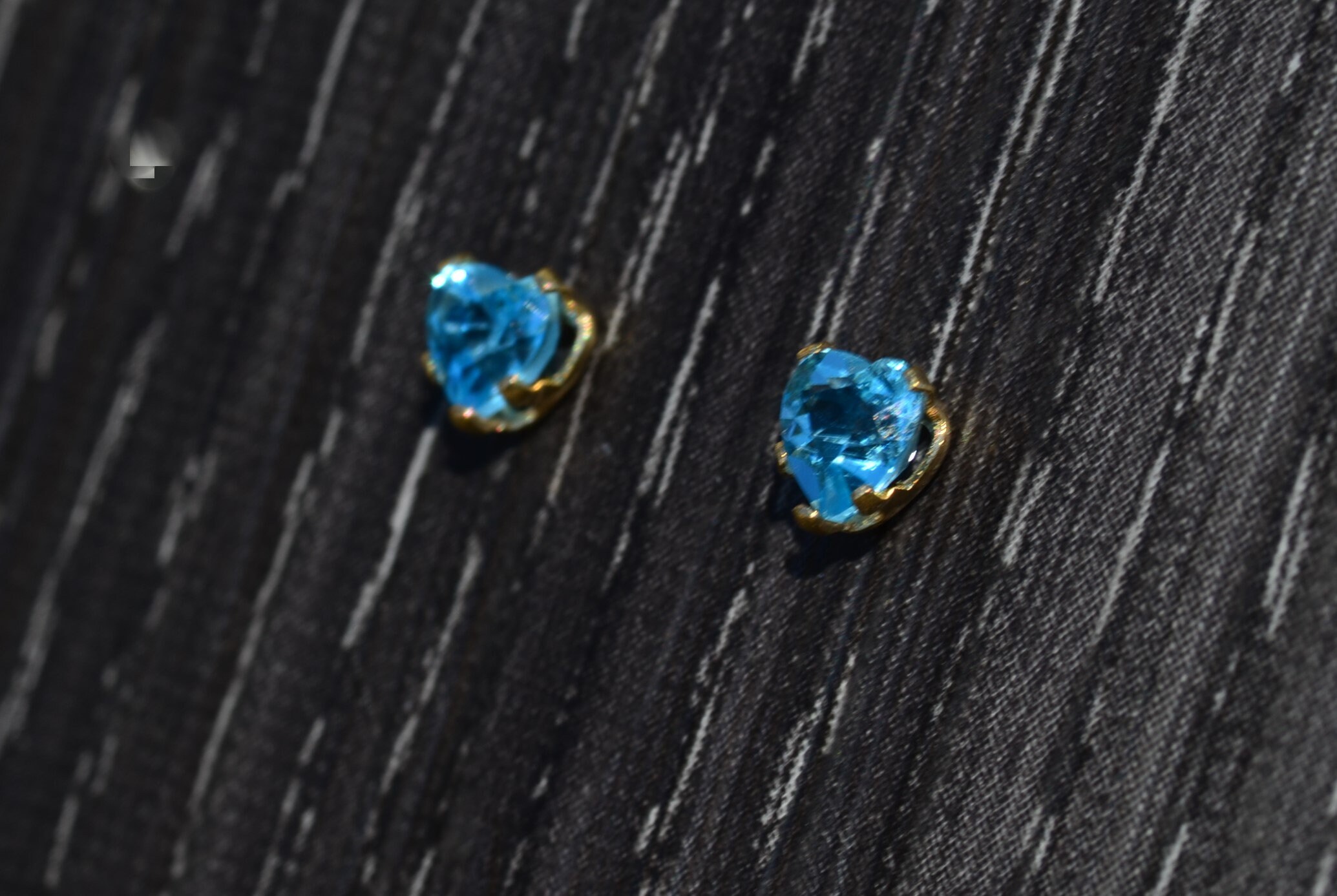 SOLD - Ladies Heart Shaped Blue Topaz Stud Earrings in 14K Gold - Image 2