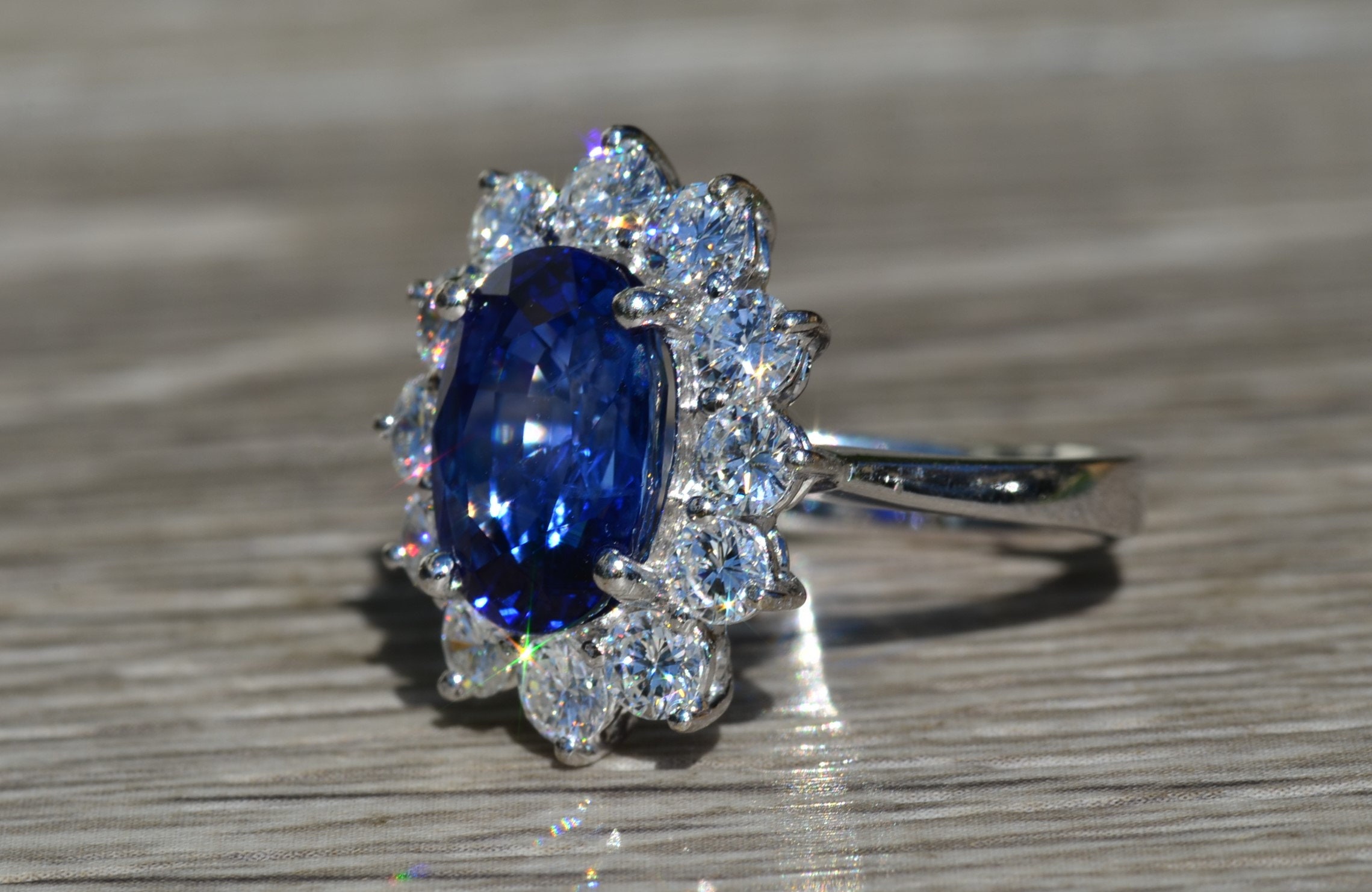 The Cottrell Street: Ladies Signed 18K White Gold Ring set with 4.86 CT Sapphire and Diamond Halo - Image 2