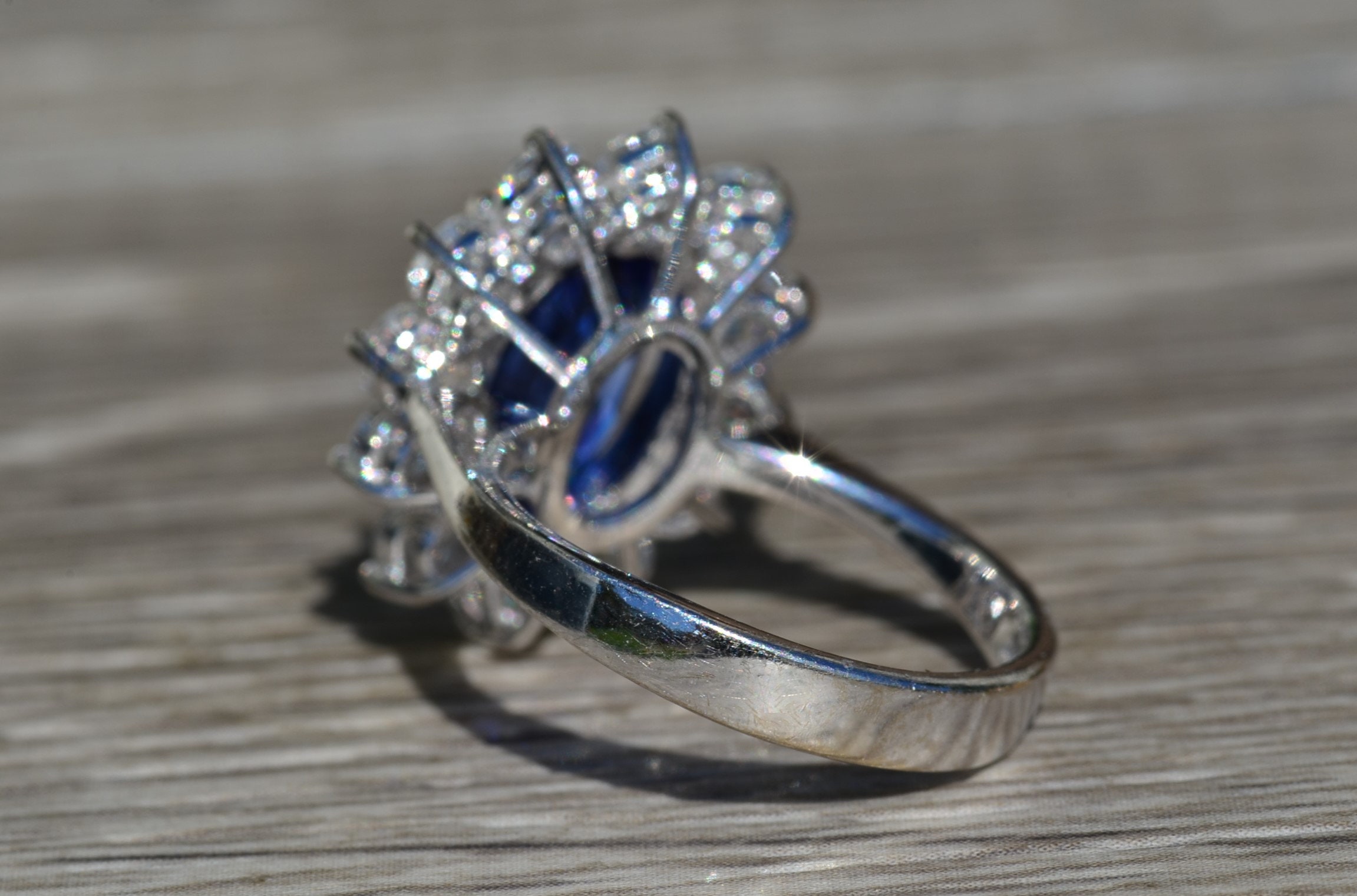 The Cottrell Street: Ladies Signed 18K White Gold Ring set with 4.86 CT Sapphire and Diamond Halo - Image 3