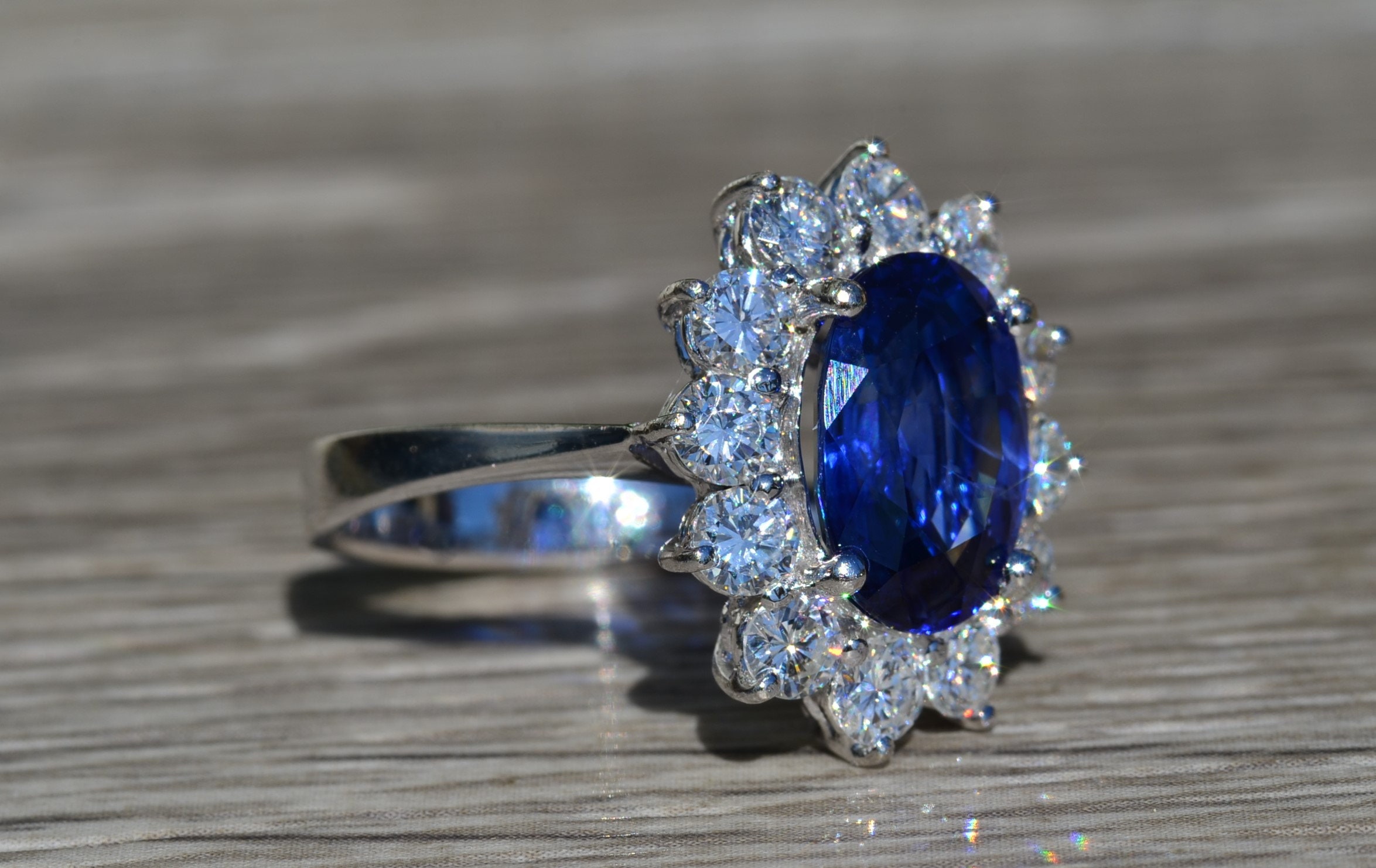 The Cottrell Street: Ladies Signed 18K White Gold Ring set with 4.86 CT Sapphire and Diamond Halo - Image 5