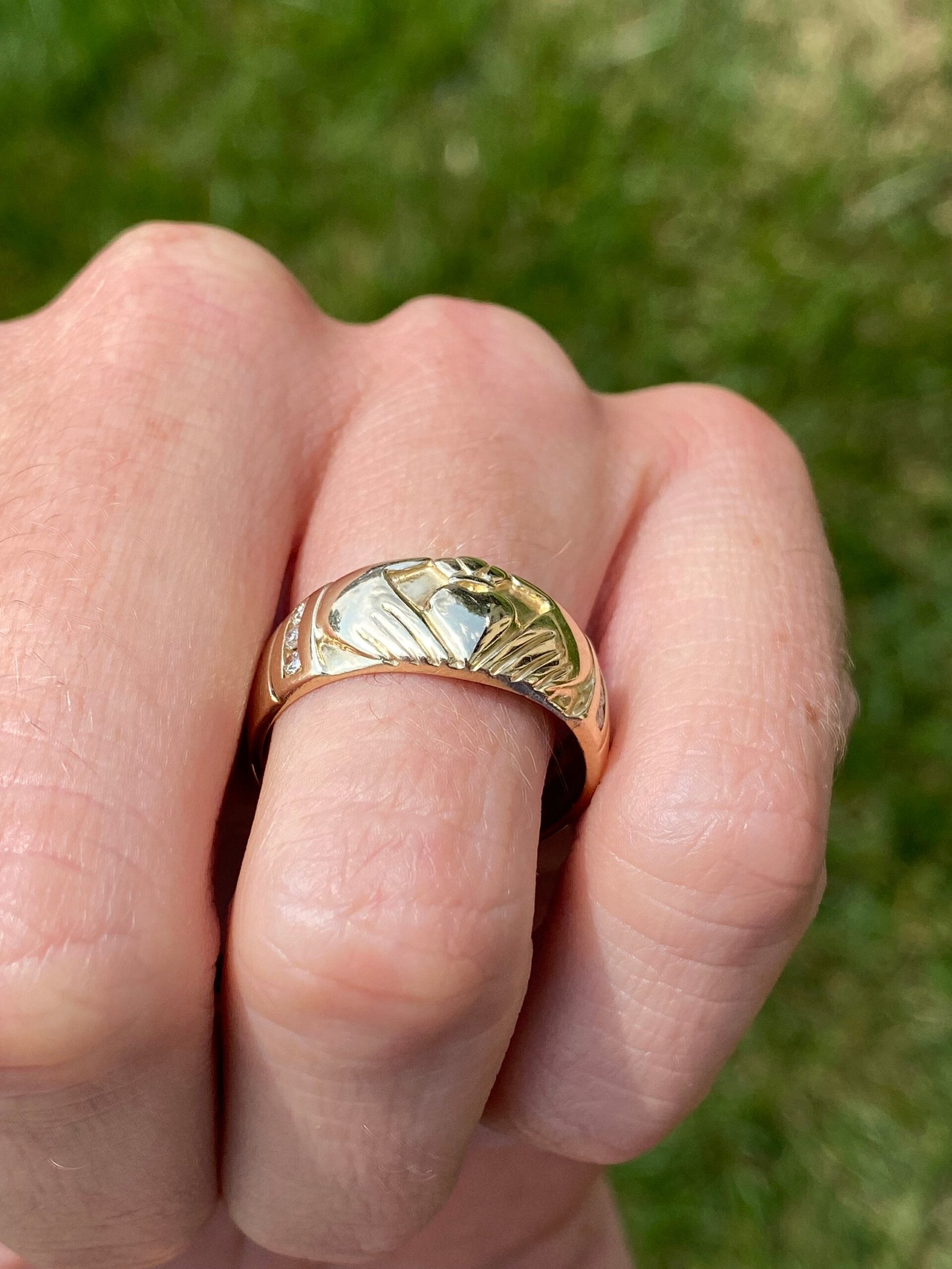 SOLD - The Briar: Gentlemen's Claddagh Ring in 14K Gold set with Diamonds - Image 9