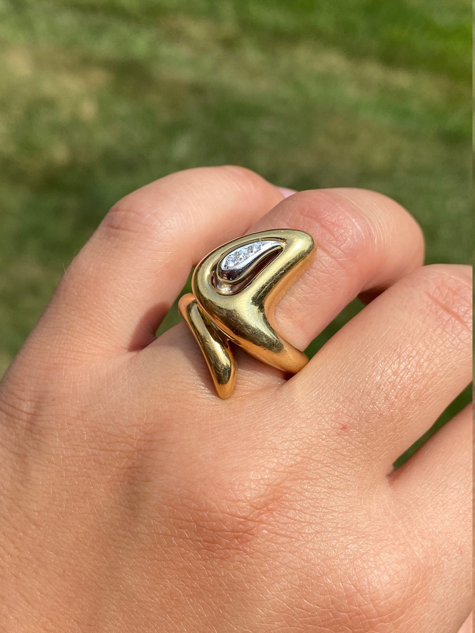 The Odette: Ladies 18K Gold Italian Snake Style Ring set with Diamonds - Image 9