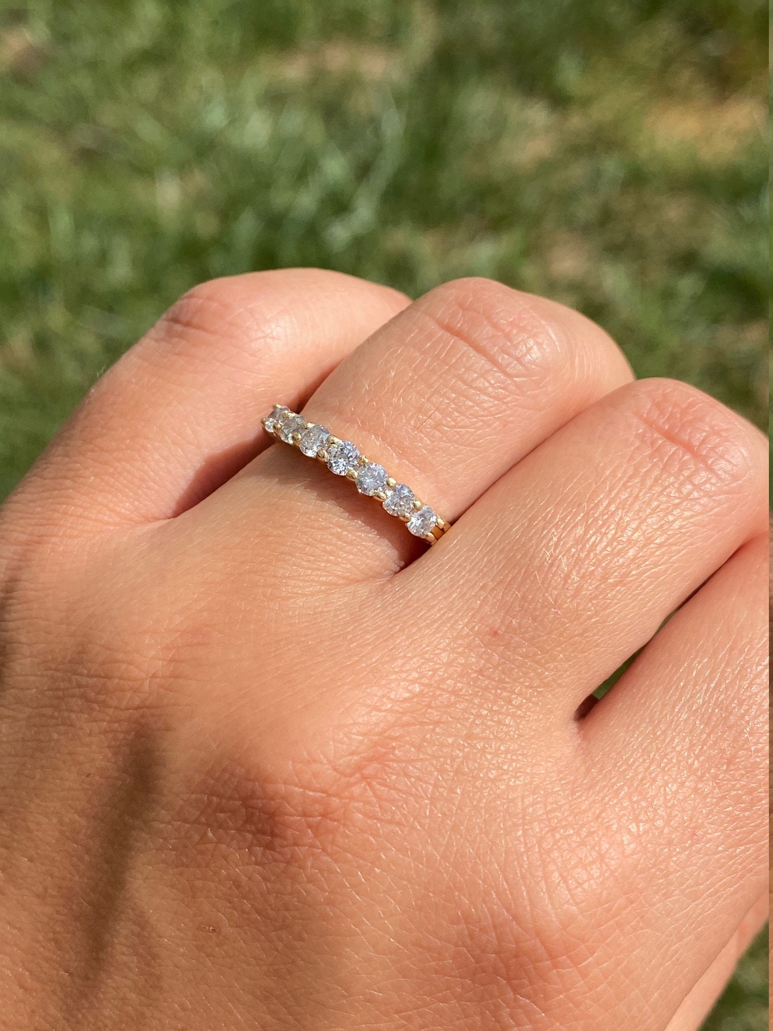 The Amaya: Ladies 14K Gold Shared Prong Diamond Band set with 0.70 CTW - Image 8