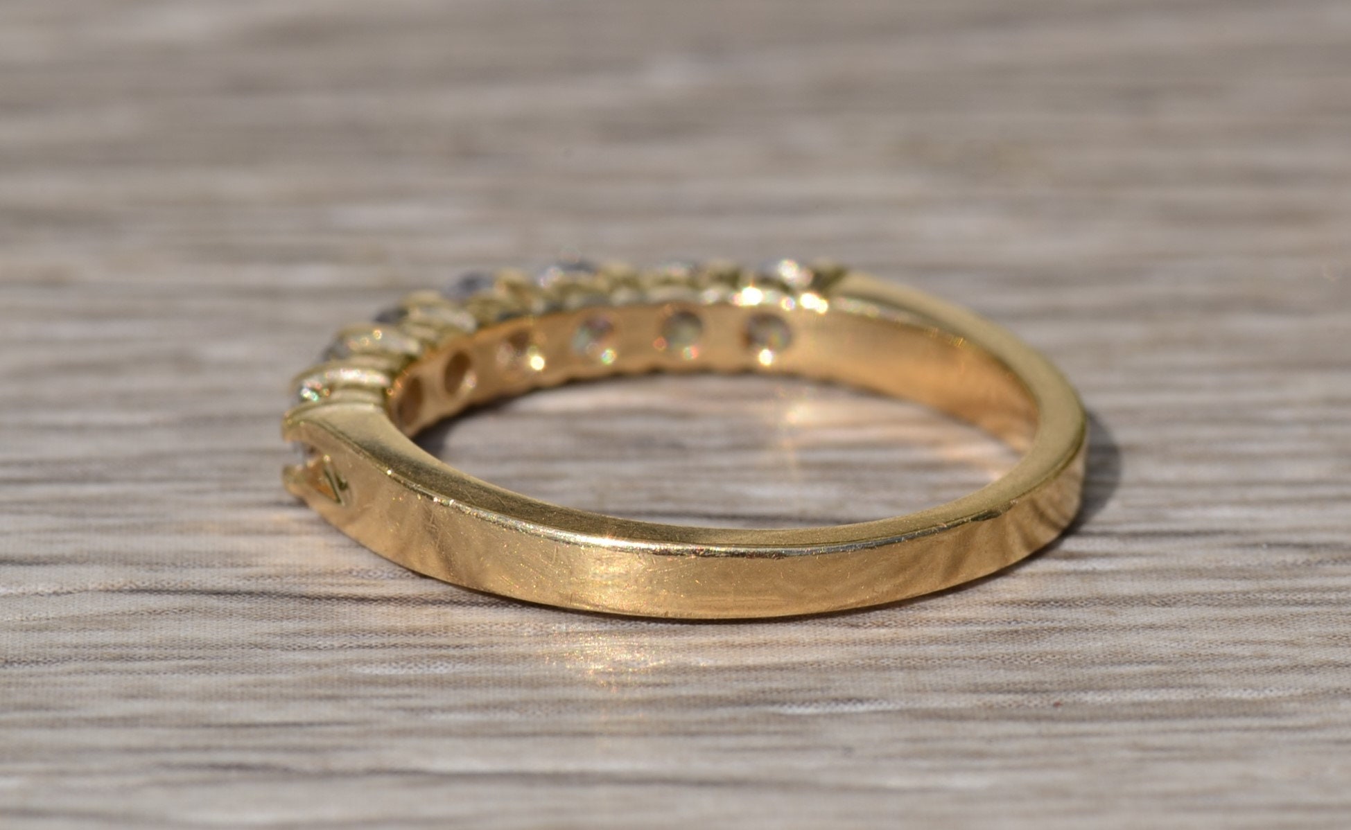 The Amaya: Ladies 14K Gold Shared Prong Diamond Band set with 0.70 CTW - Image 3
