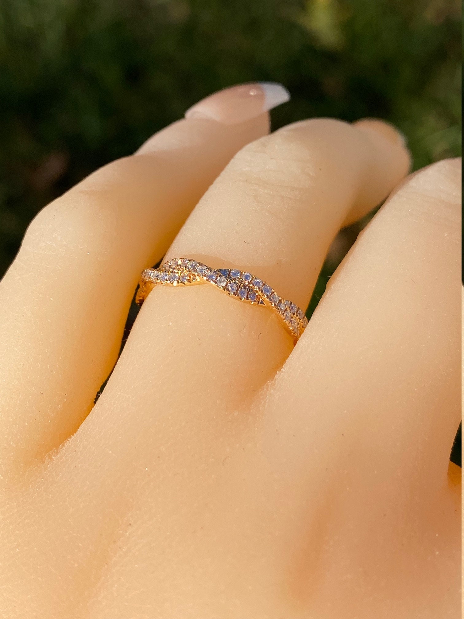 The Eastwick: Ladies 18K Rose Gold Twisted Grapevine Band set with Diamonds - Image 8