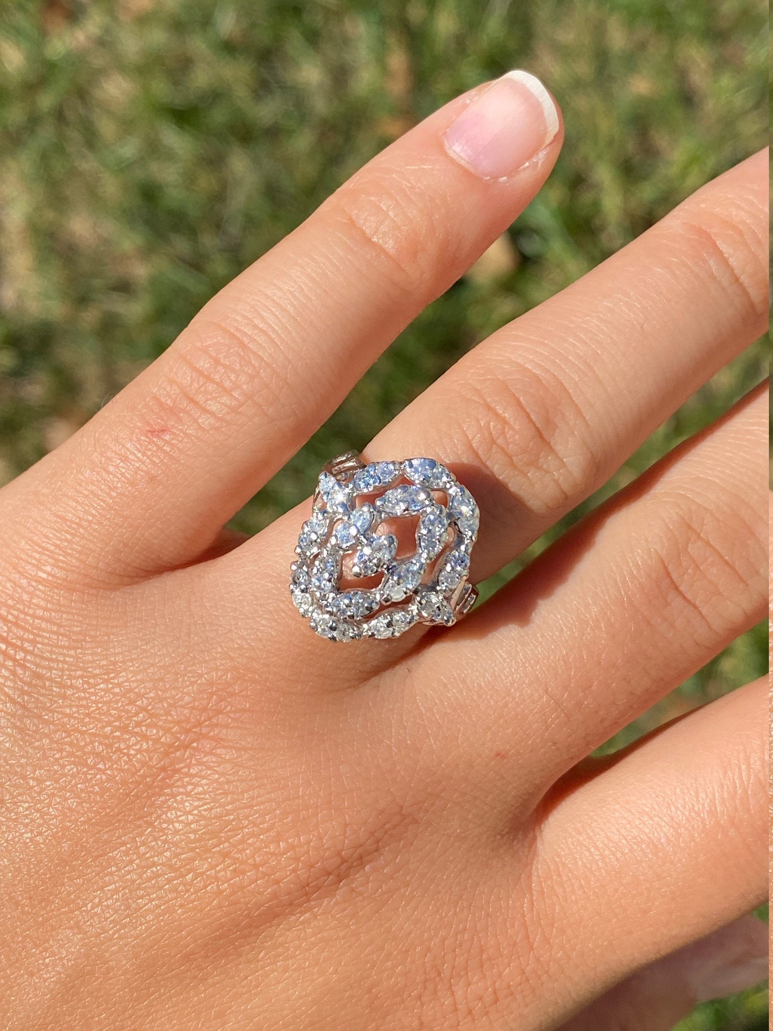 The Escanaba: Ladies Signed Bristol 14K White Gold Cocktail Ring set with 0.85 CTW Diamonds - Image 8