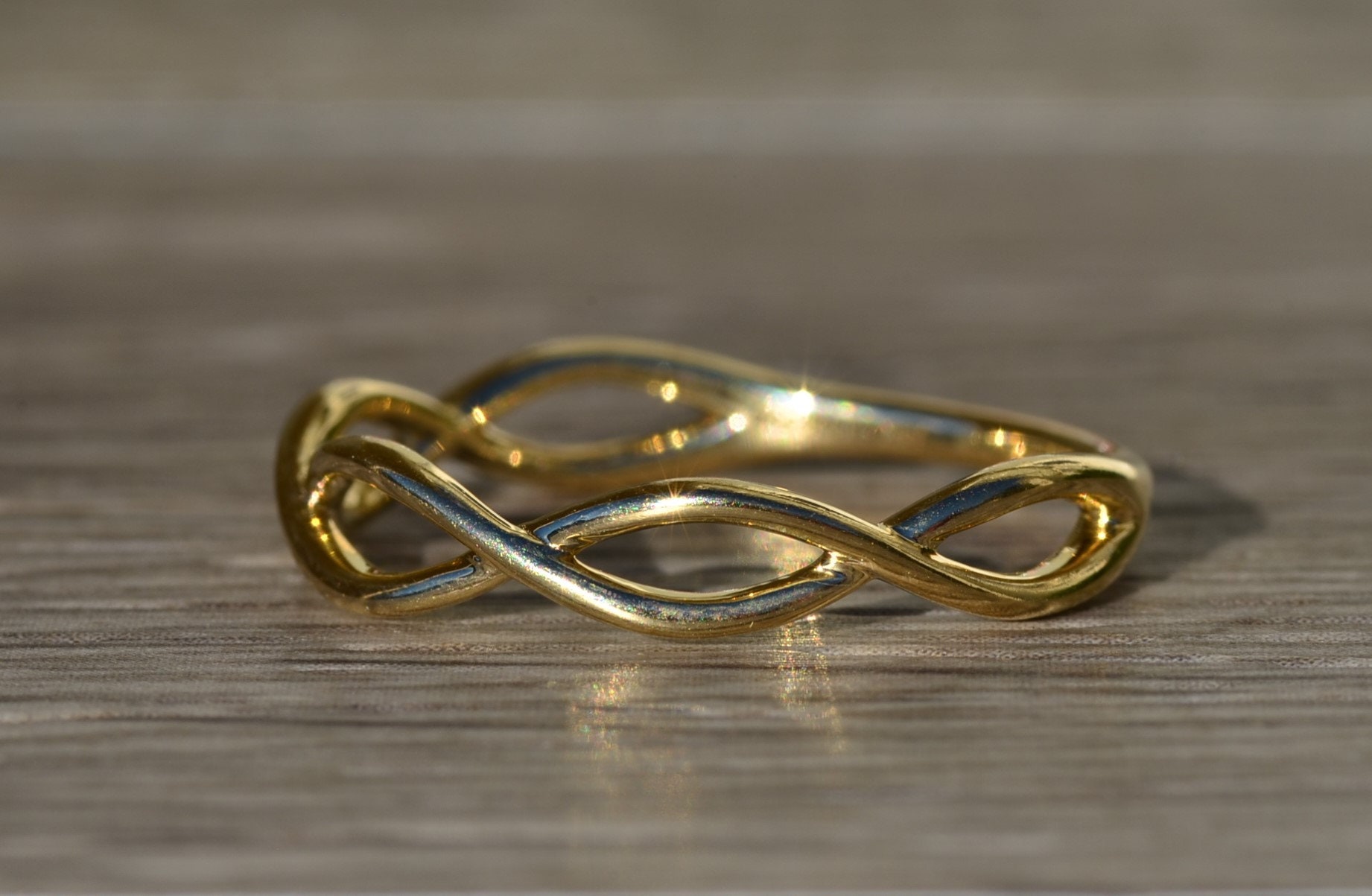 SOLD - The Paschall: Ladies Signed Gabriel and Co 14K Twisted Grapevine Band - Image 4