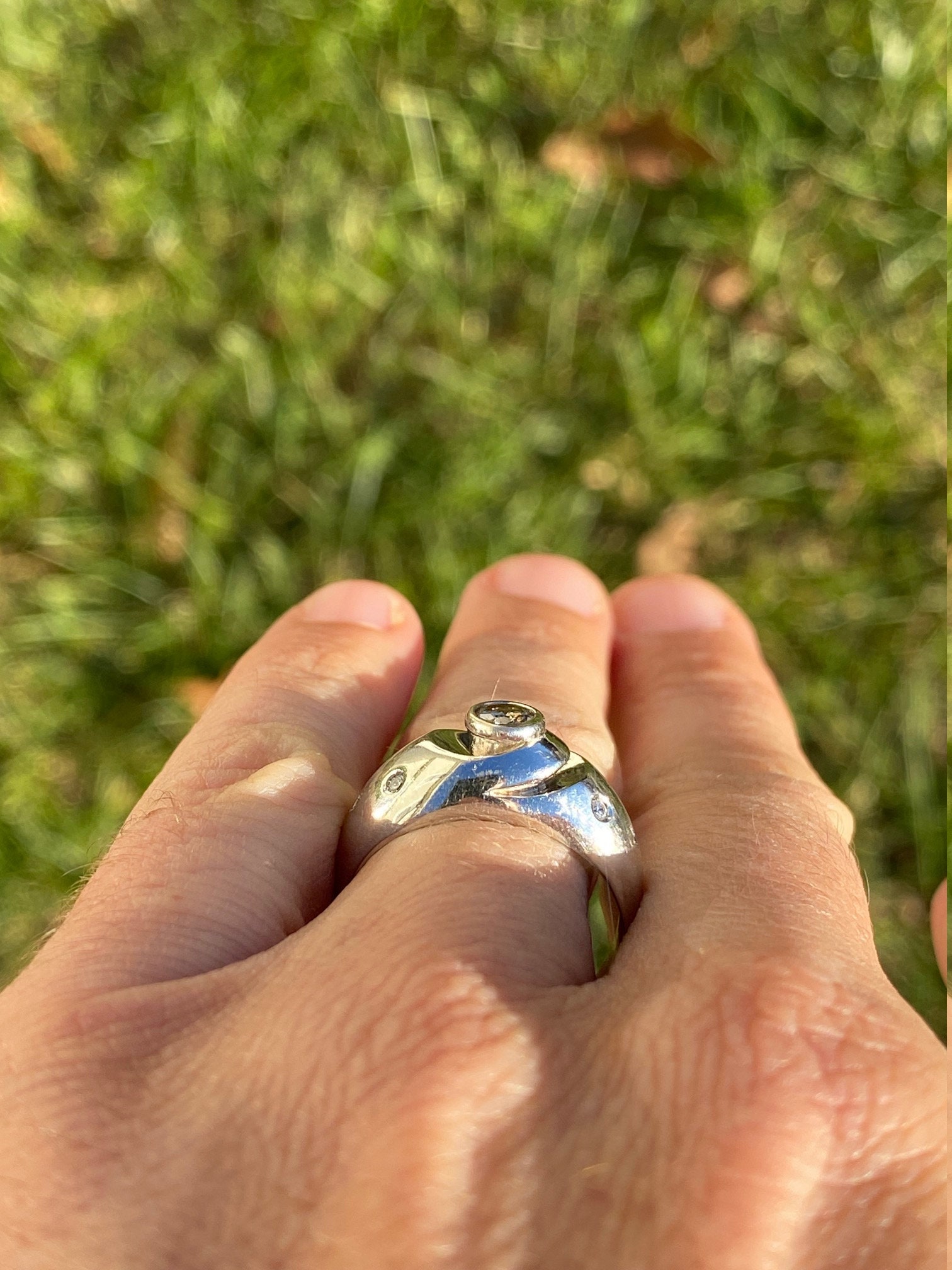 The Benzonia: Men's Vintage 14K White Gold Diamond Ring - Image 9