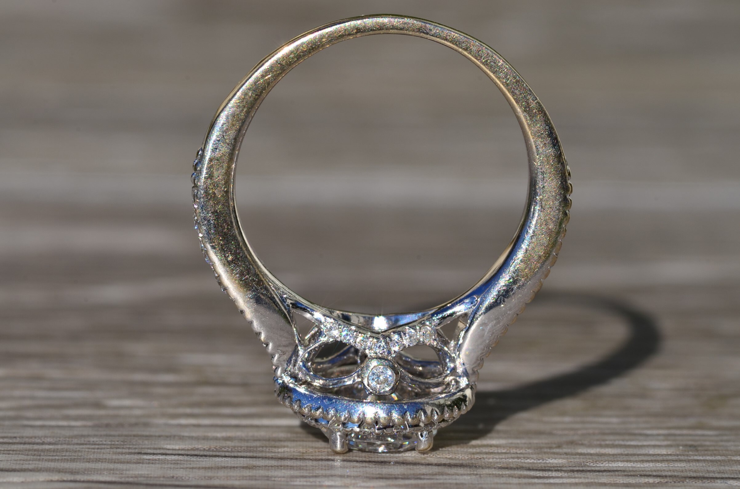 The Beulah Village: Ladies 18K White Gold Engagement Ring set with 0.88 CT Diamond - Image 7