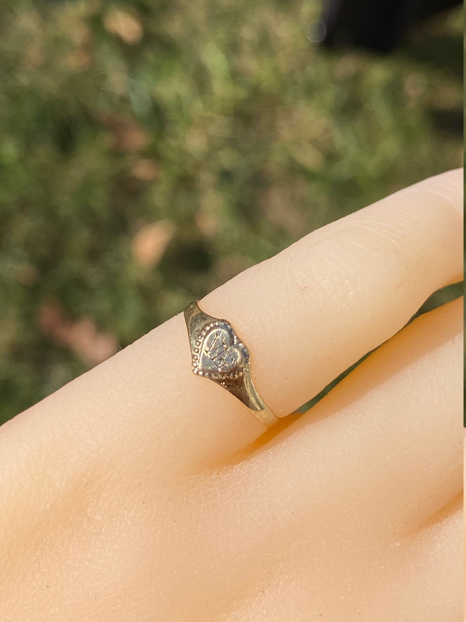 The Evart: Children's Yellow Gold Heart Ring - Image 8