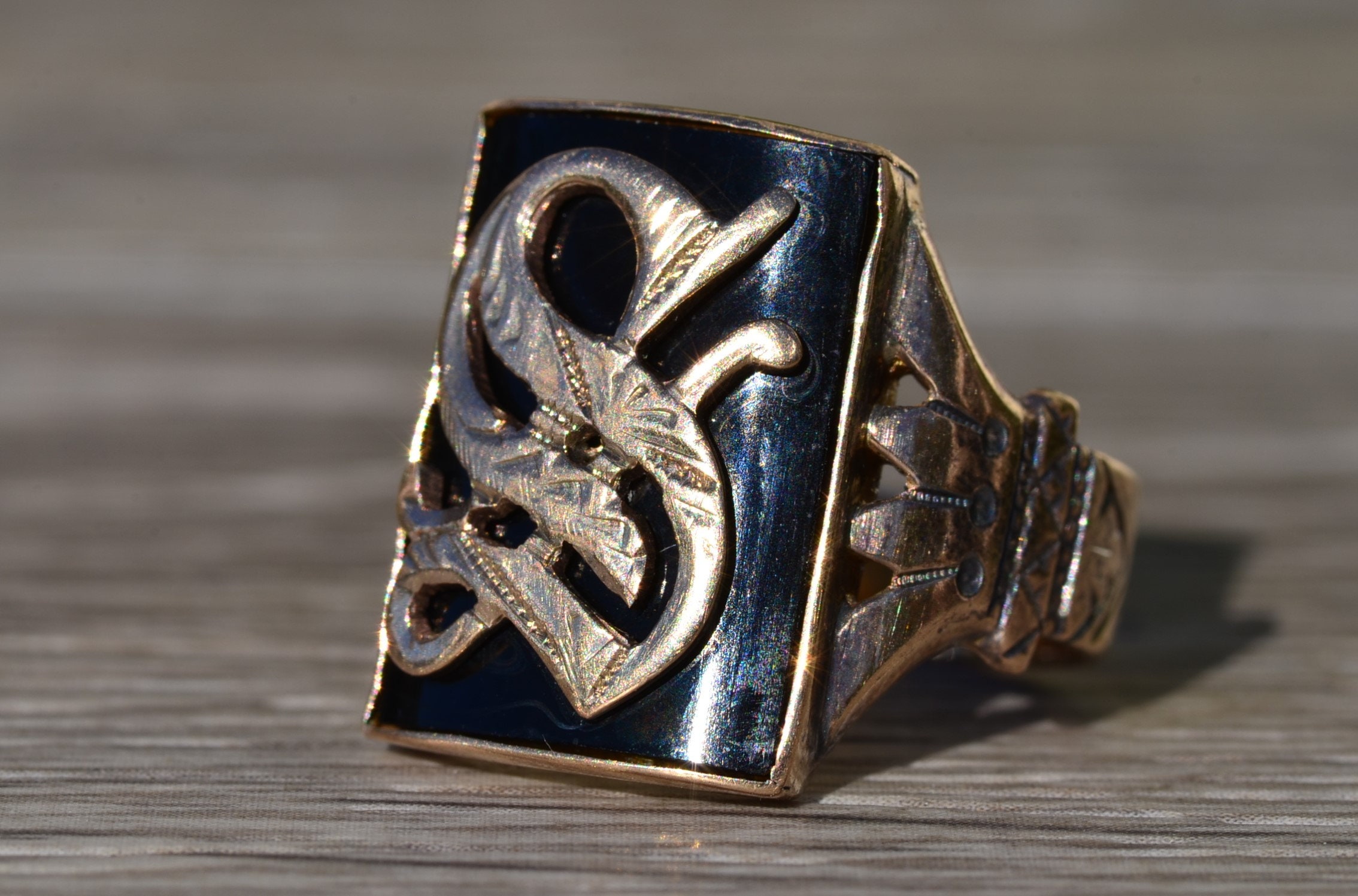 SOLD - The Onaway: Men's Engraved Yellow Gold Cocktail Ring set with Custom Cut Onyx - Image 3