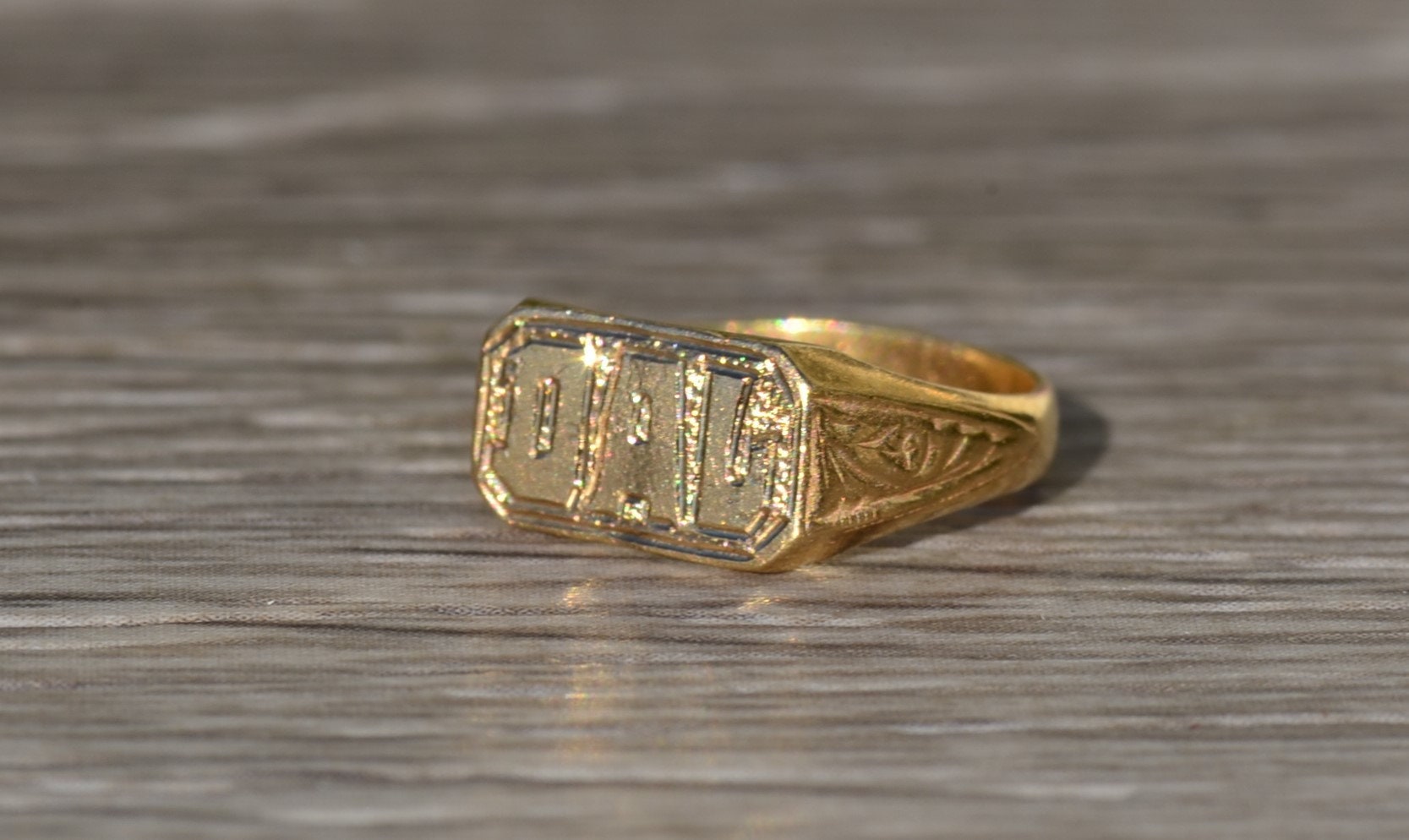 The Humble: Vintage Children's 14K Yellow Gold Hand Engraved Ring - Image 3