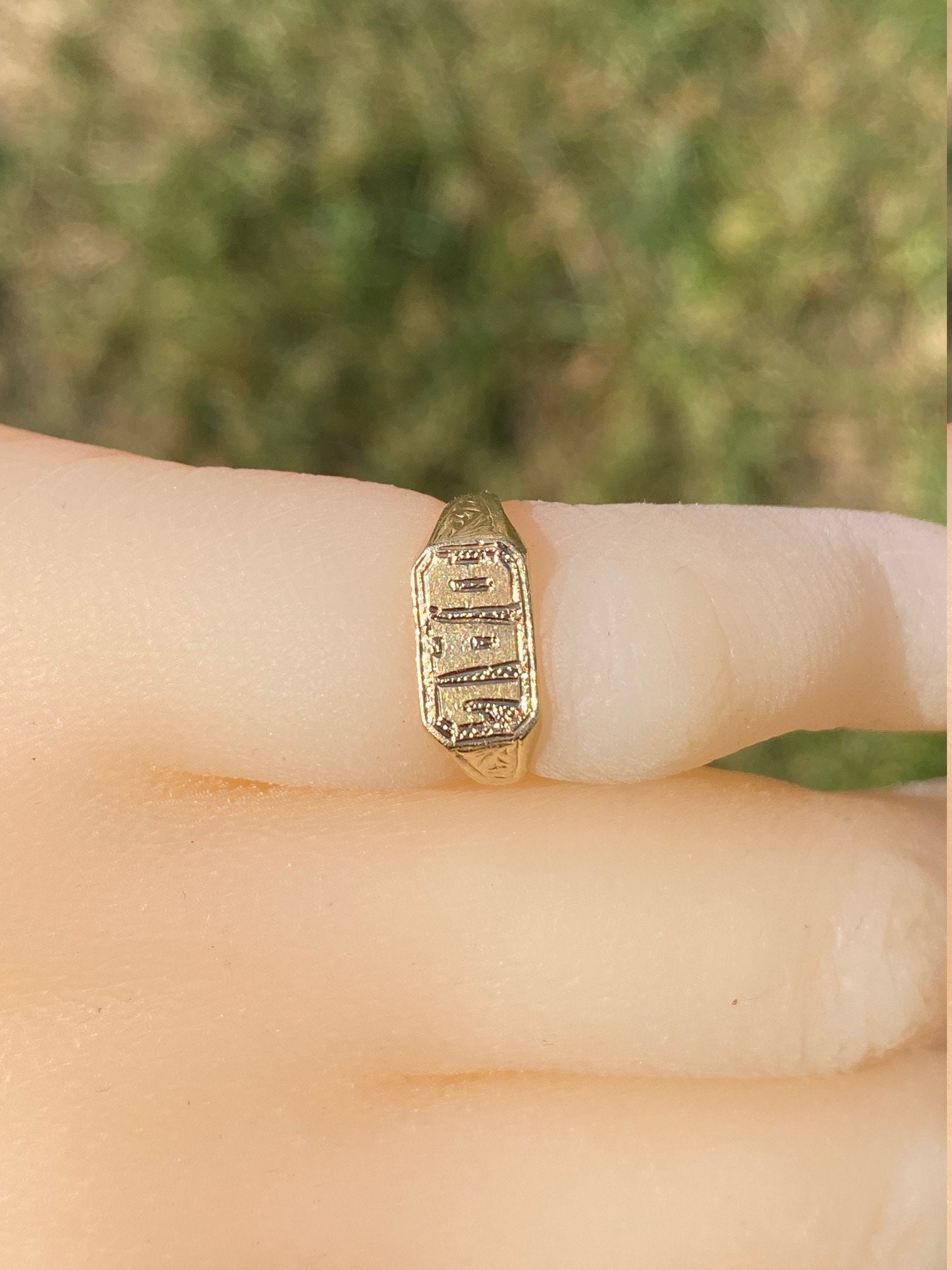 The Humble: Vintage Children's 14K Yellow Gold Hand Engraved Ring - Image 10
