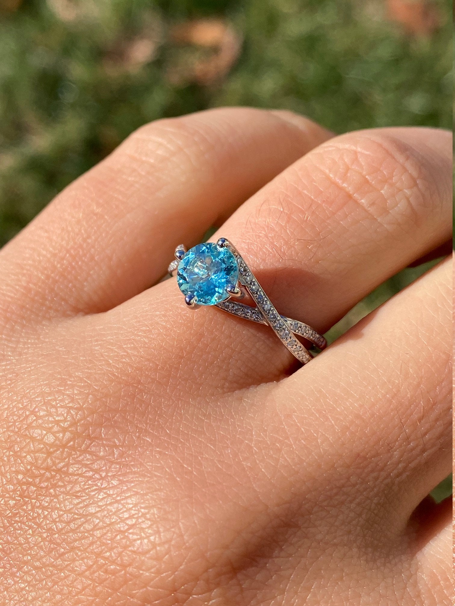The El Cajon: Pariaba Engagement Ring in Platinum - Image 8