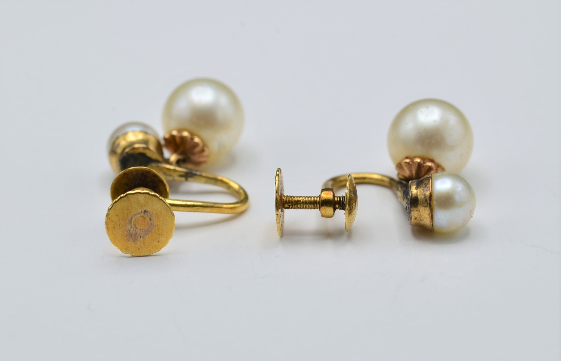 The Eggers: Ladies 14K Yellow Gold Pearl Dangler Screw Back Stud Earrings - Image 5